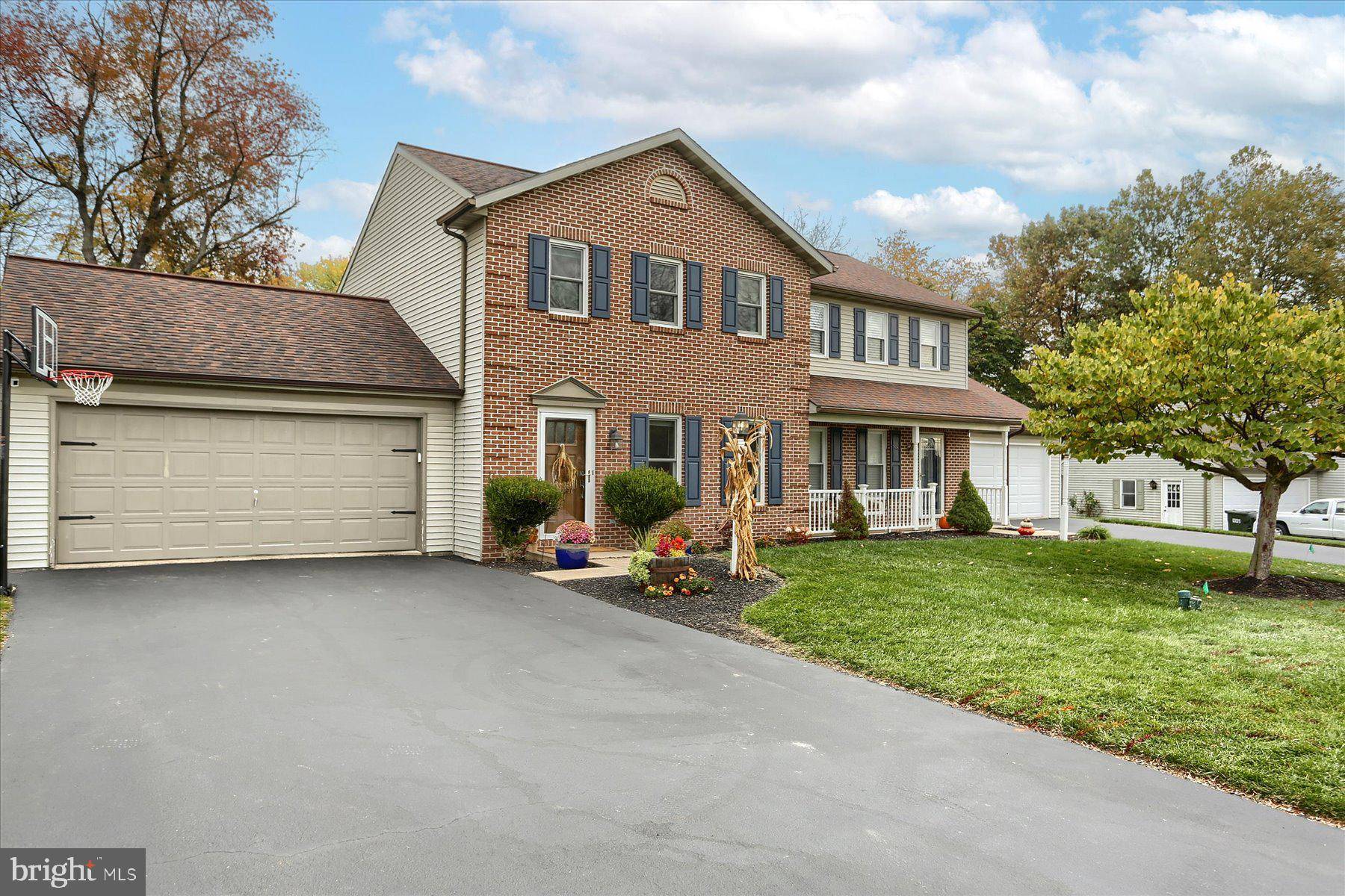 Lititz, PA 17543,212 PLEASANT HILL DR