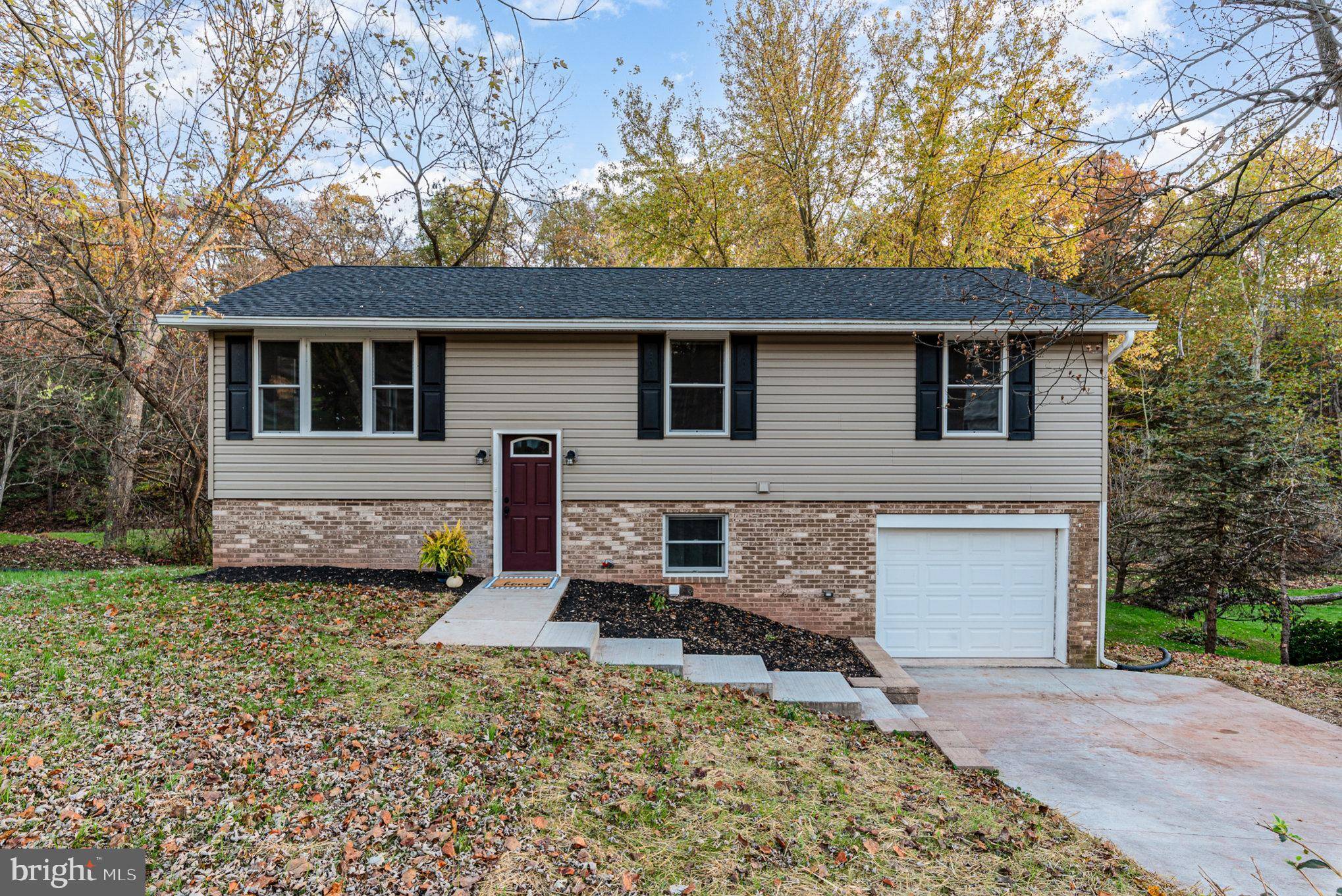 Etters, PA 17319,20 BALD CYPRESS CIR