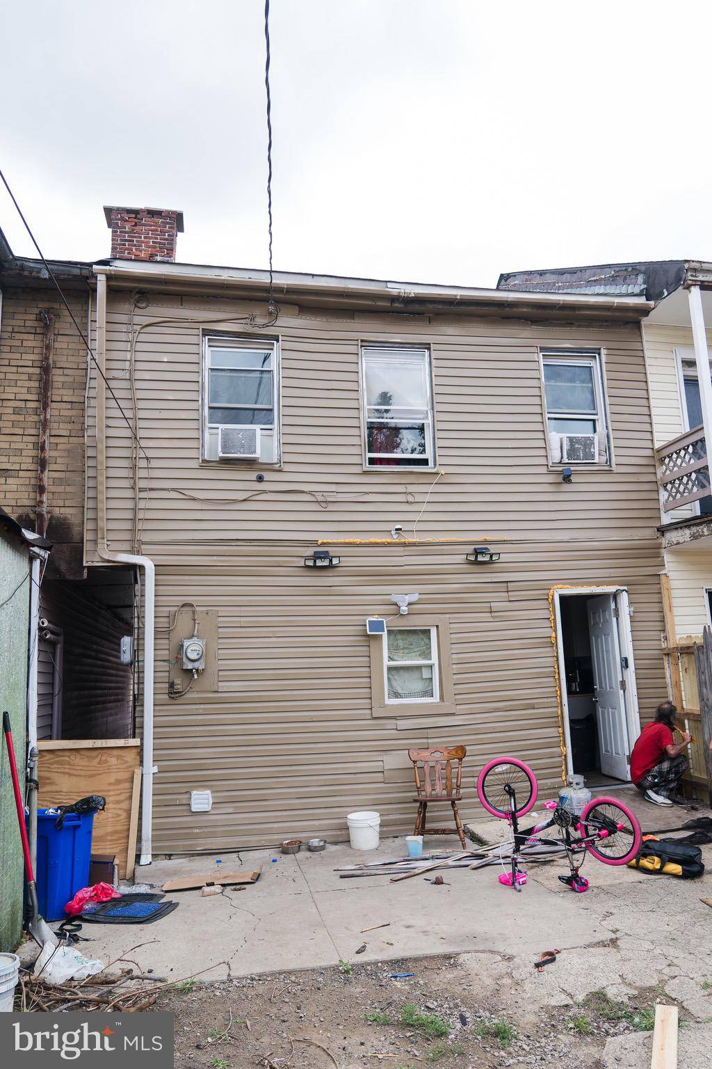 York, PA 17403,229 E WALNUT ST