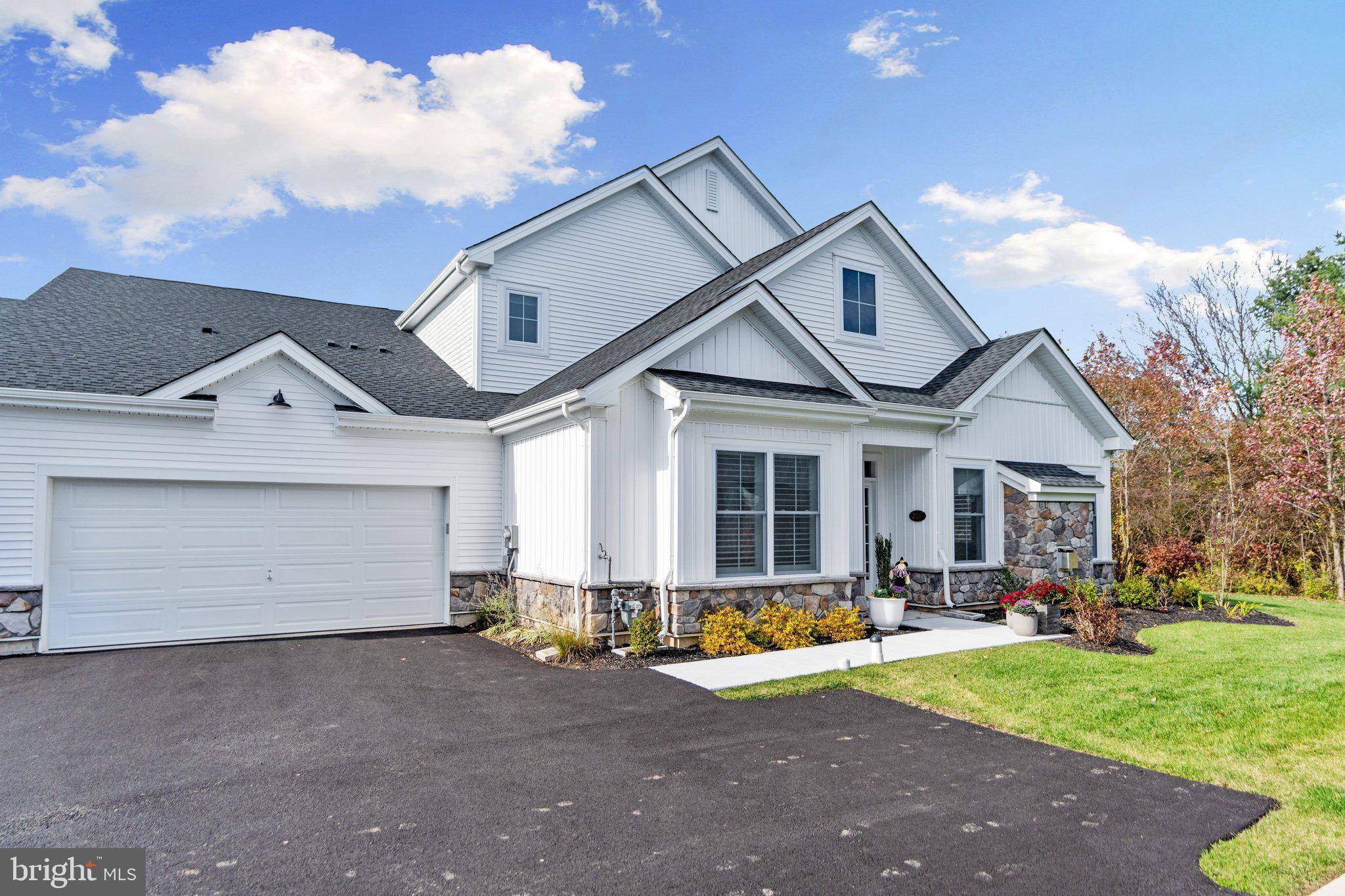Yardley, PA 19067,326 DUNHILL WAY