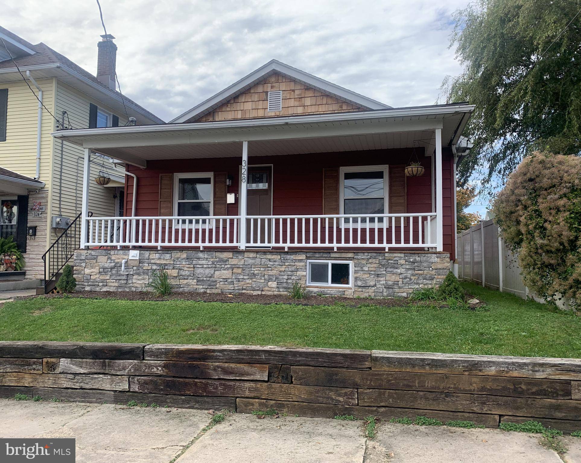 Lehighton, PA 18235,328 N 5TH ST