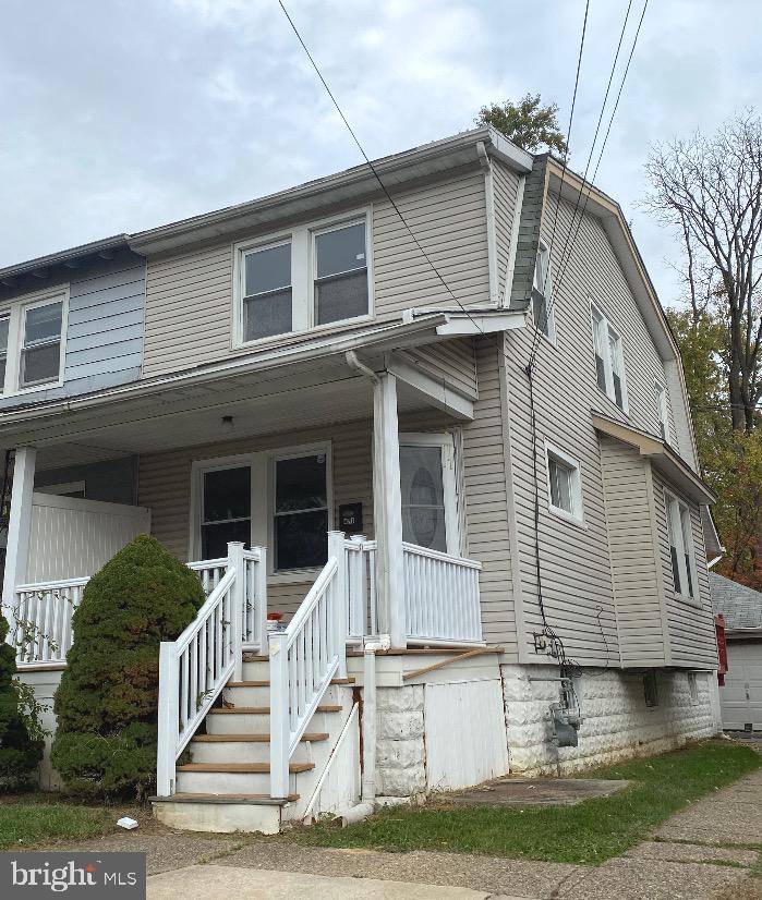 Glenolden, PA 19036,421 CUSTER AVE