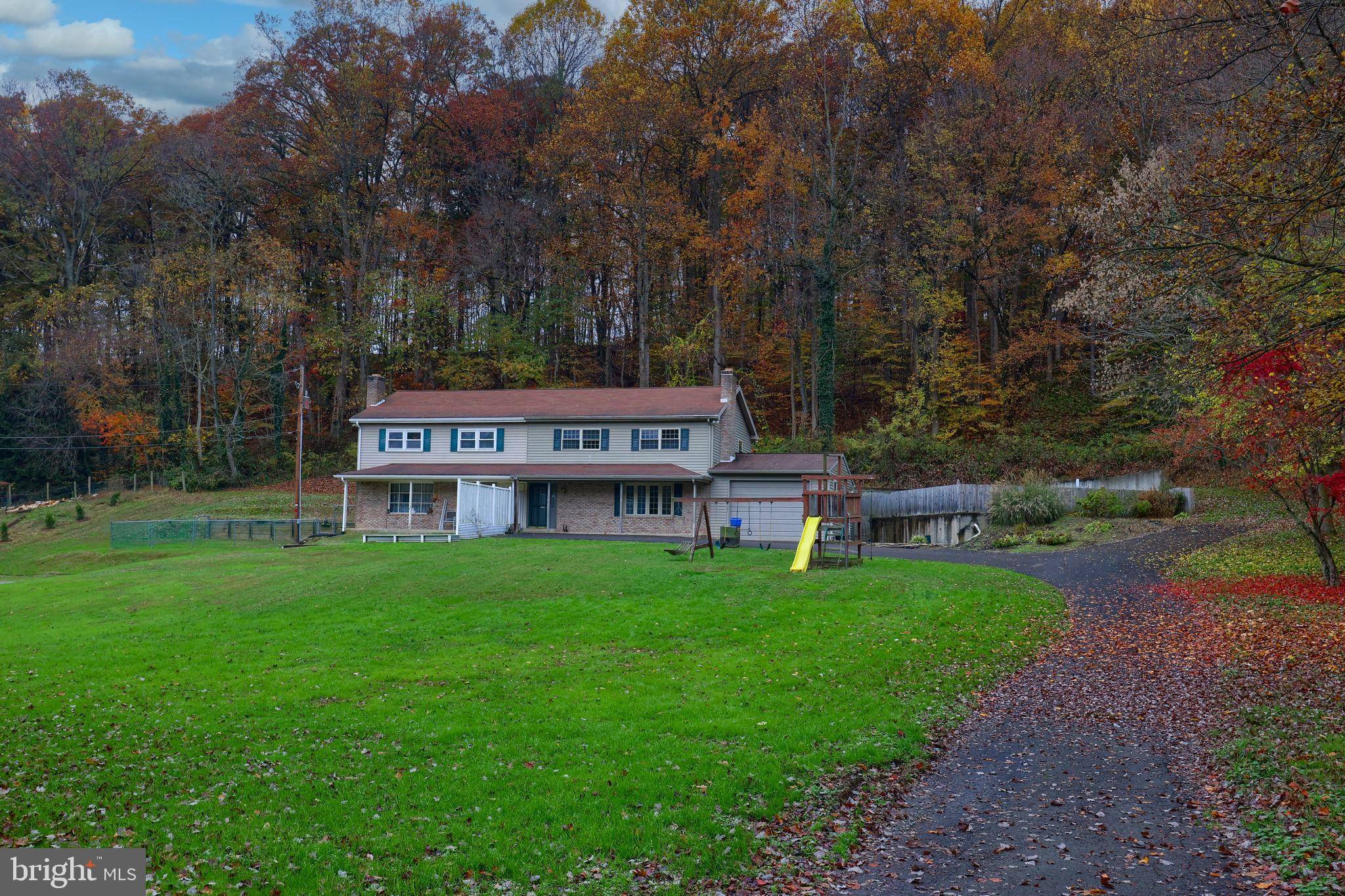 Pequea, PA 17565,1203 PENNSY RD