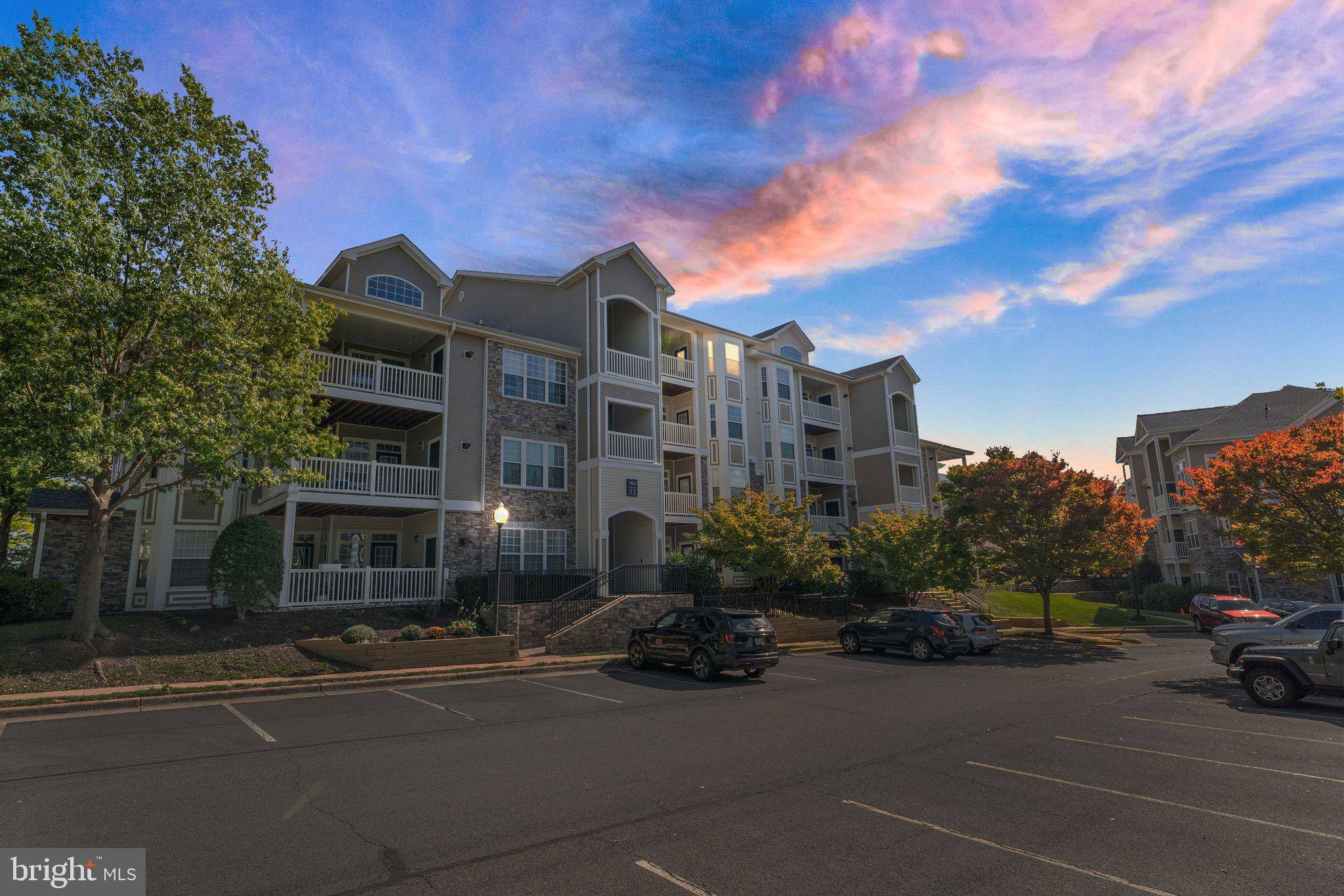 Leesburg, VA 20175,502 SUNSET VIEW TER SE #407