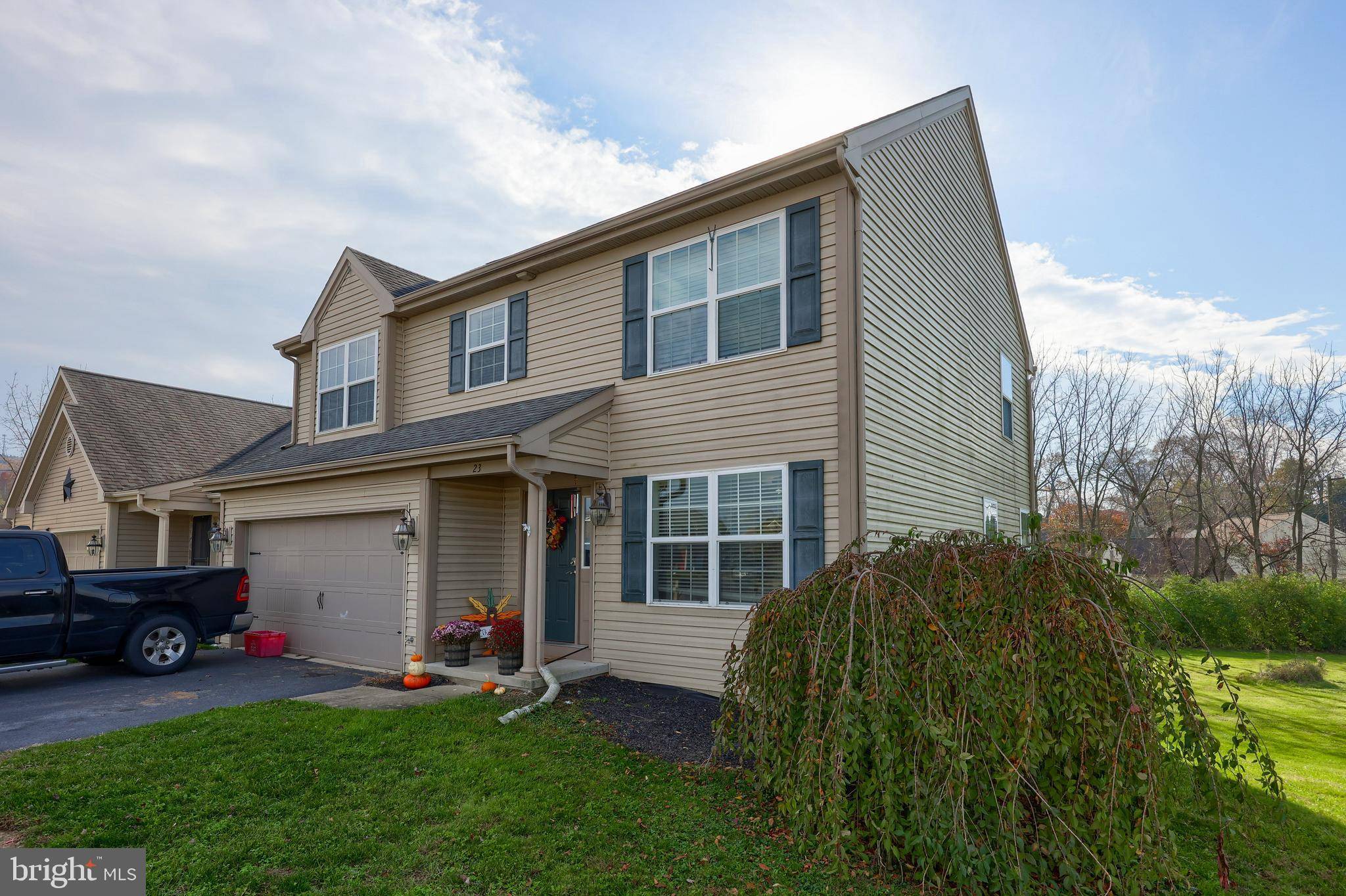 Ephrata, PA 17522,23 BEECH CT