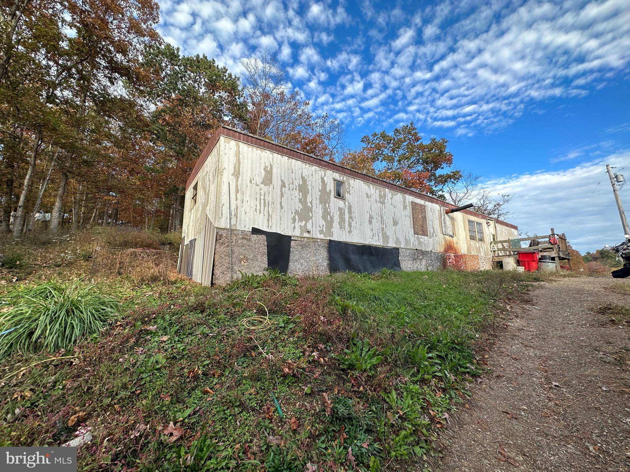 Hedgesville, WV 25427,3792 ALLENSVILLE RD