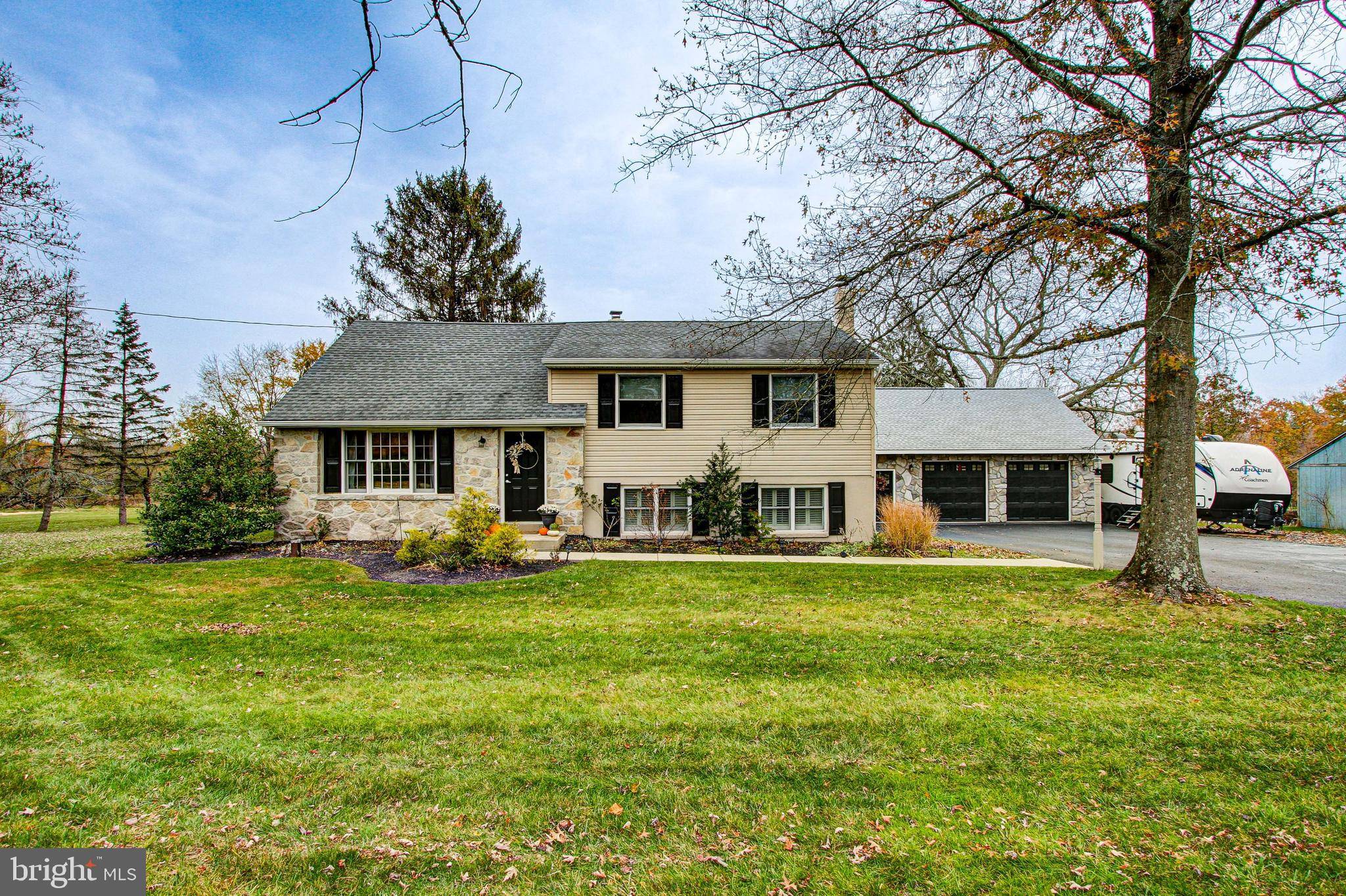 Perkiomenville, PA 18074,3 COLONIAL DR