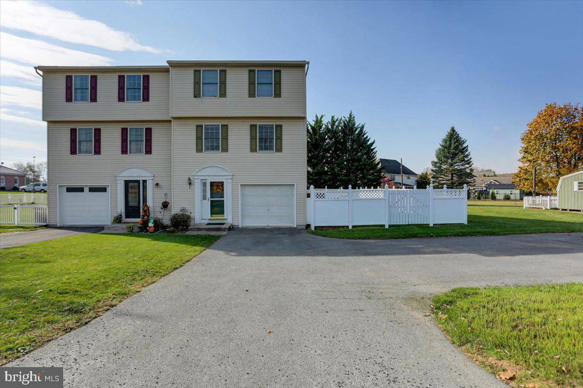 Greencastle, PA 17225,487 LEITERSBURG STREET ST