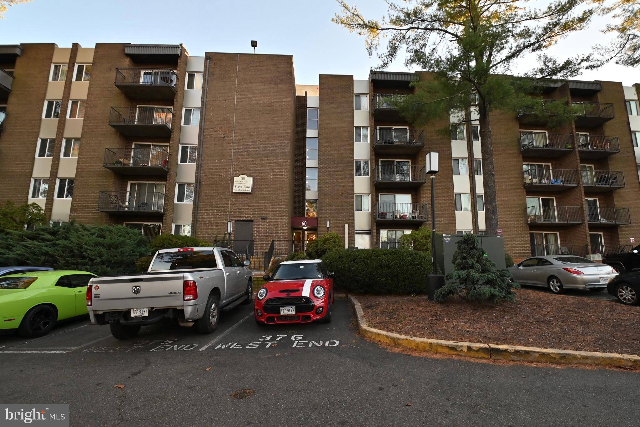 Alexandria, VA 22304,60 SOUTH VAN DORN #214