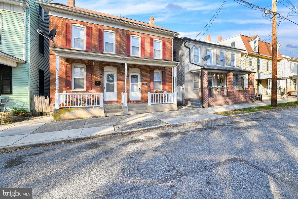 Spring Grove, PA 17362,62 S EAST ST