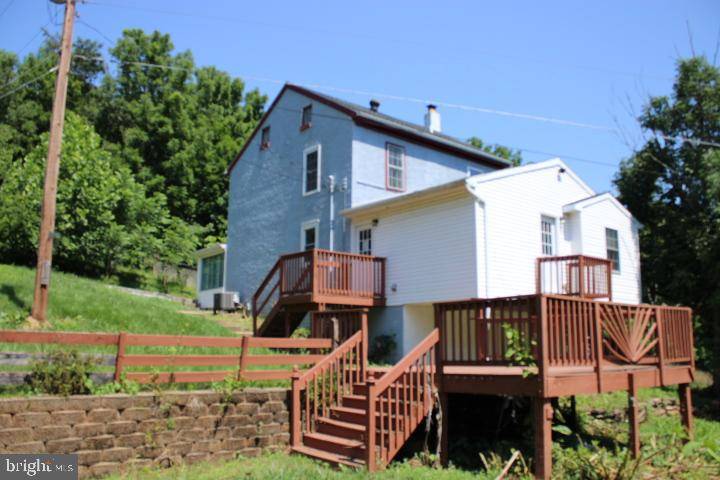 Glen Rock, PA 17327,4040 HILLTOP LN