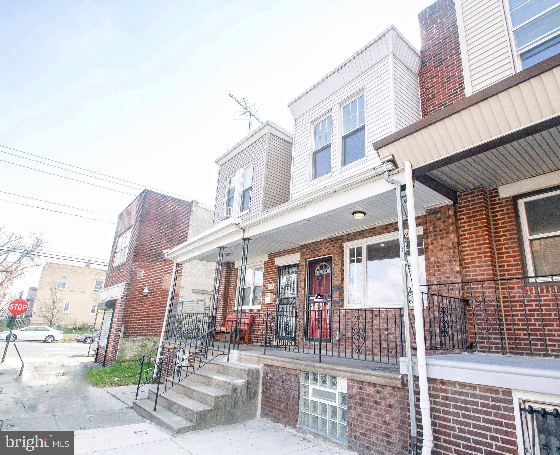 Philadelphia, PA 19142,2562 S HOLBROOK ST