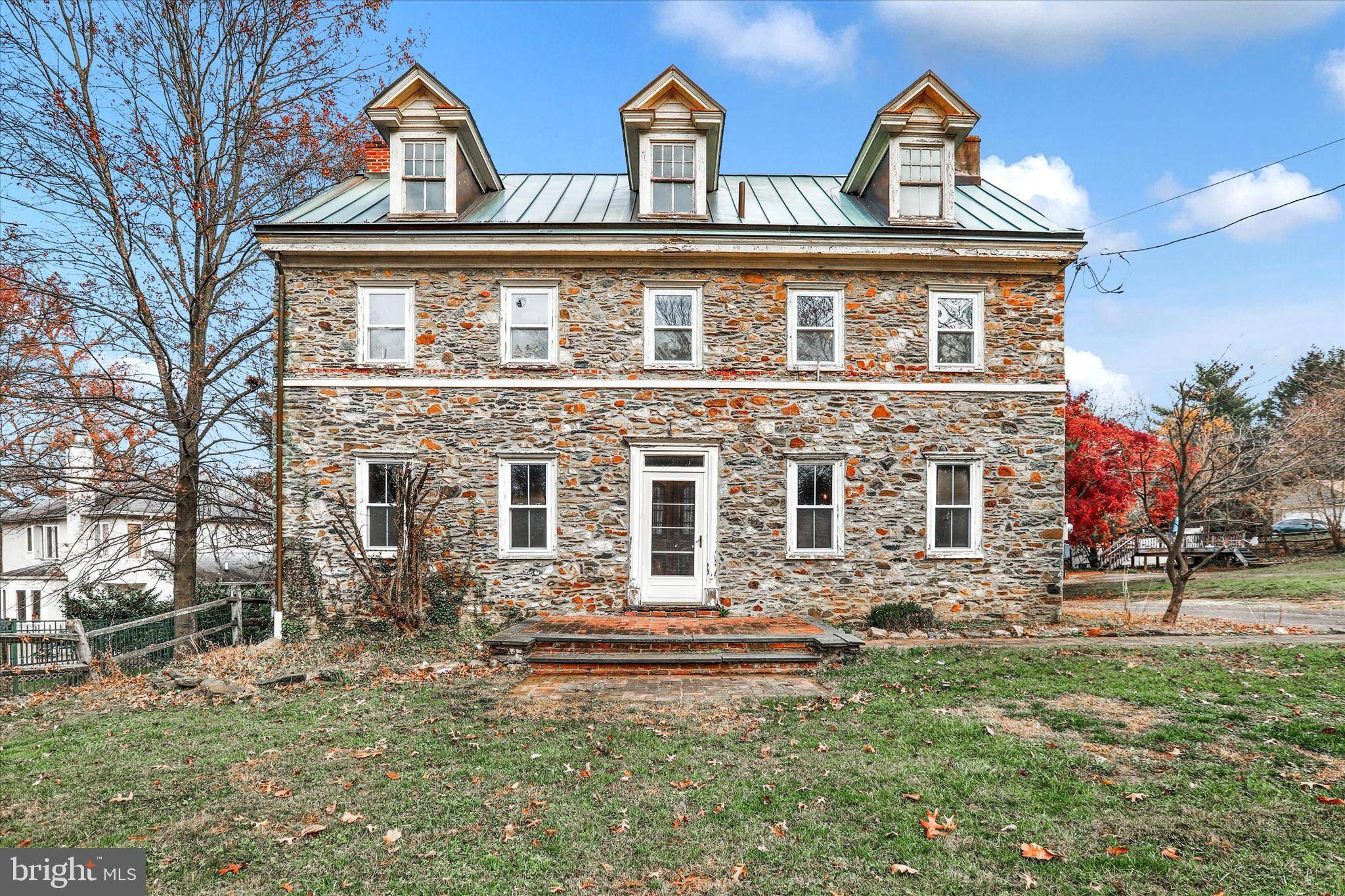 Huntingdon Valley, PA 19006,421 WELSH RD