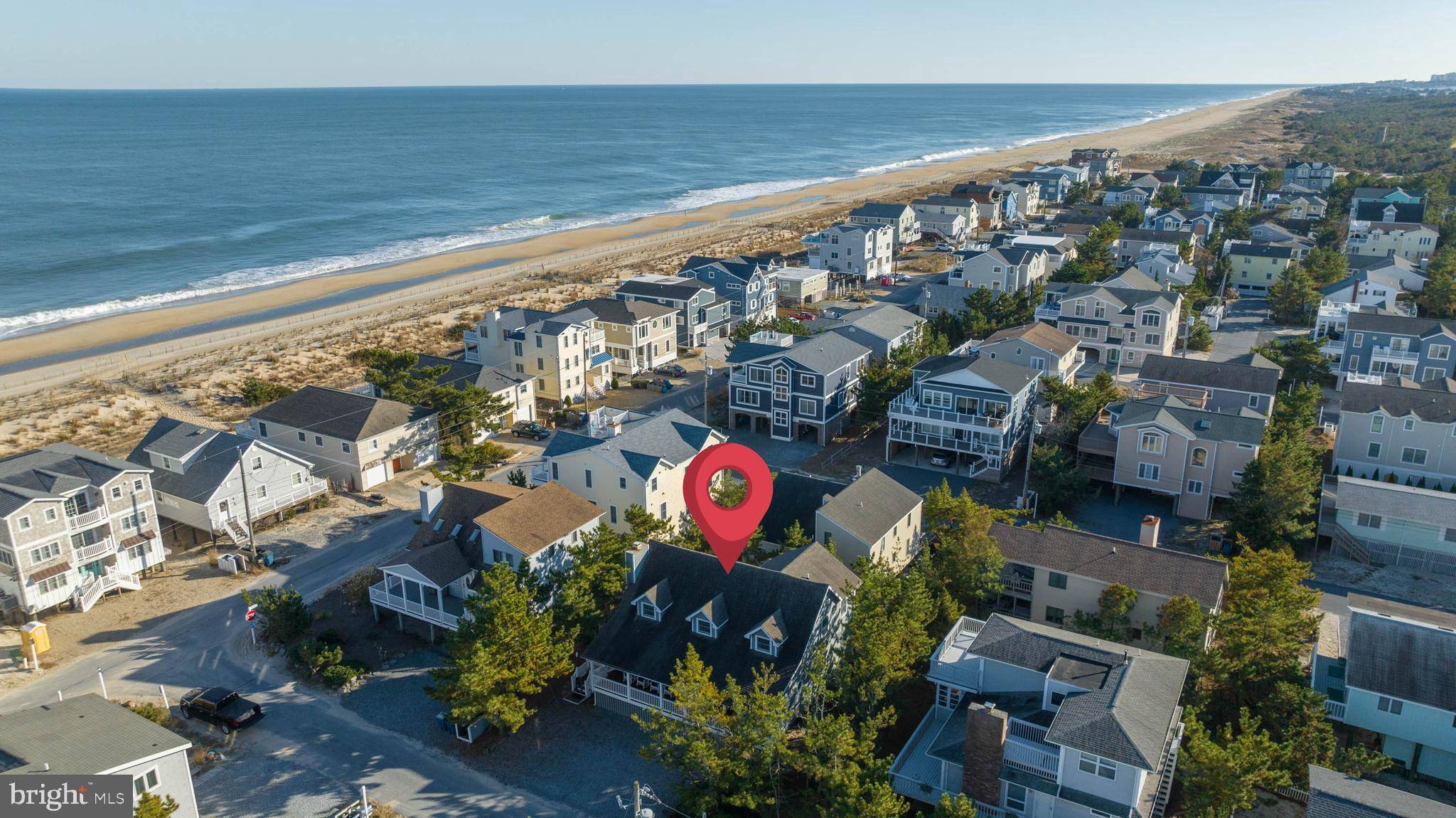 Bethany Beach, DE 19930,4 S 7TH ST