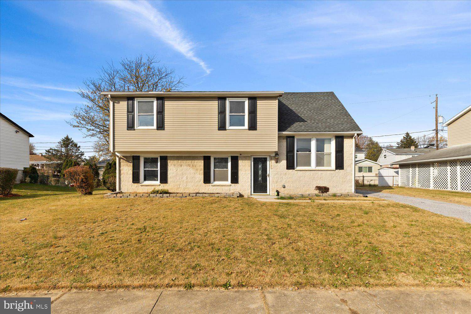 York, PA 17404,957 BELAIRE LN