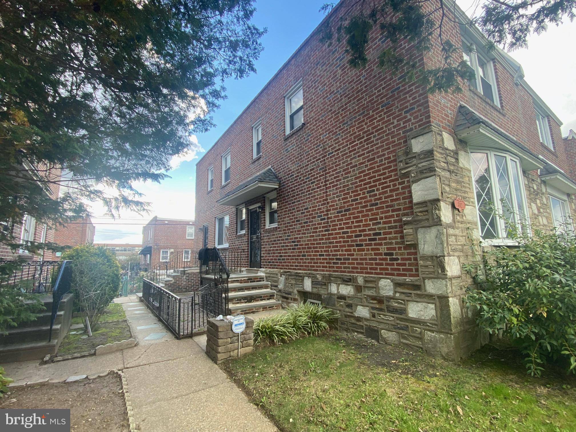 Philadelphia, PA 19150,8112 RUGBY ST