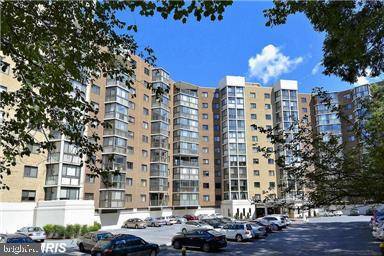 Silver Spring, MD 20906,15107 INTERLACHEN DR #2-302