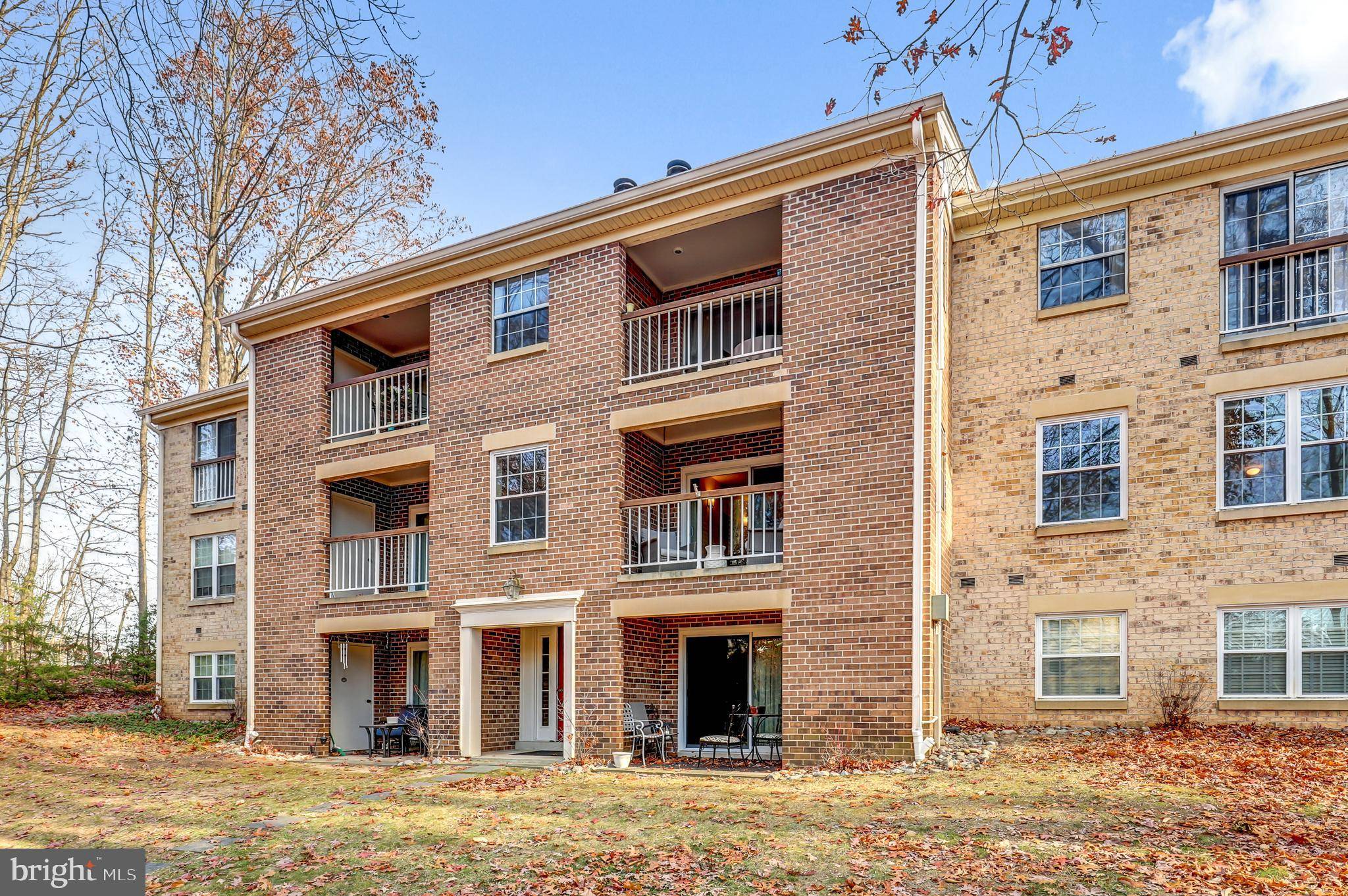 Burke, VA 22015,5837 COVE LANDING RD #202