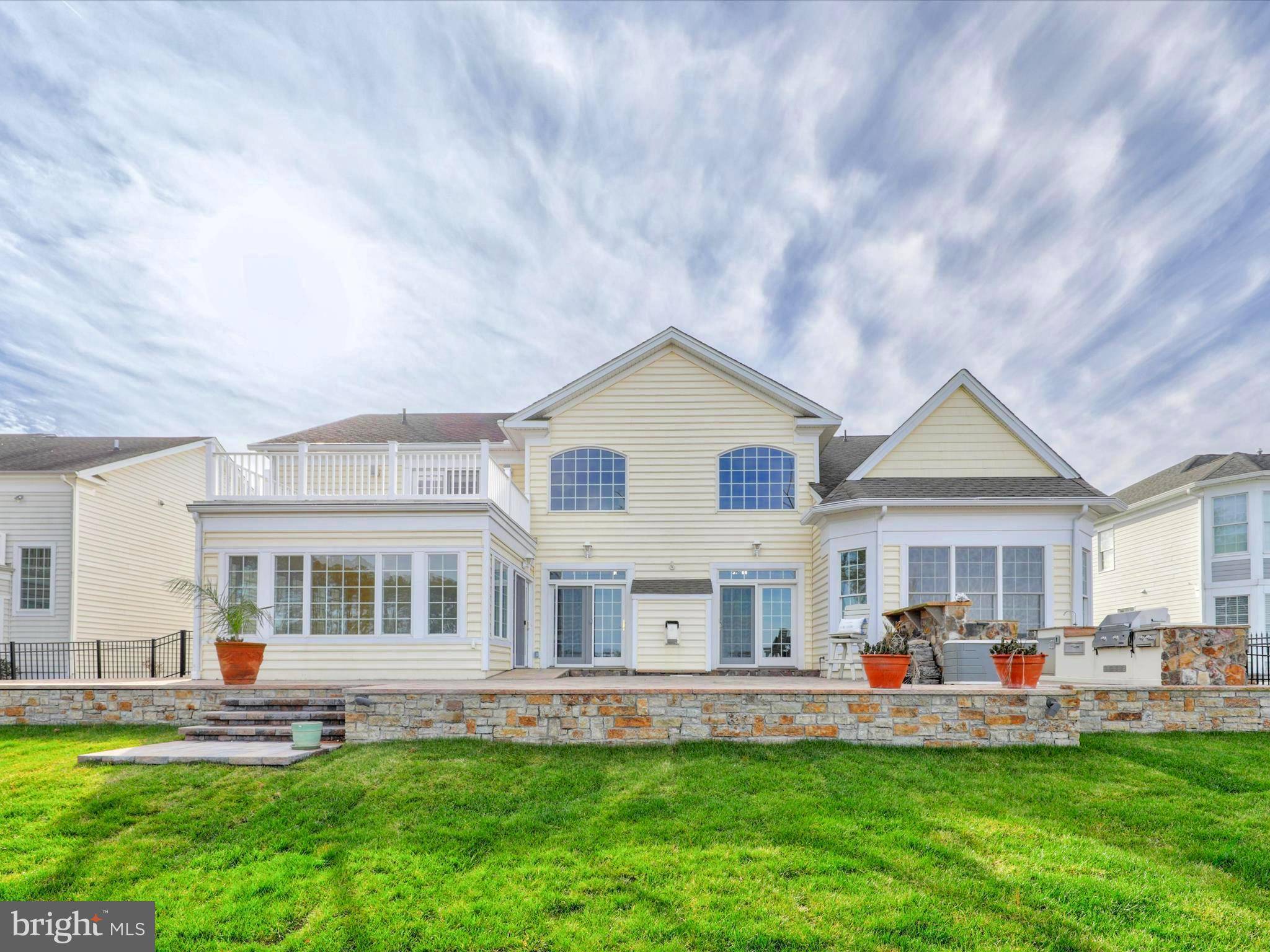 Ocean View, DE 19970,37487 SEASIDE DR