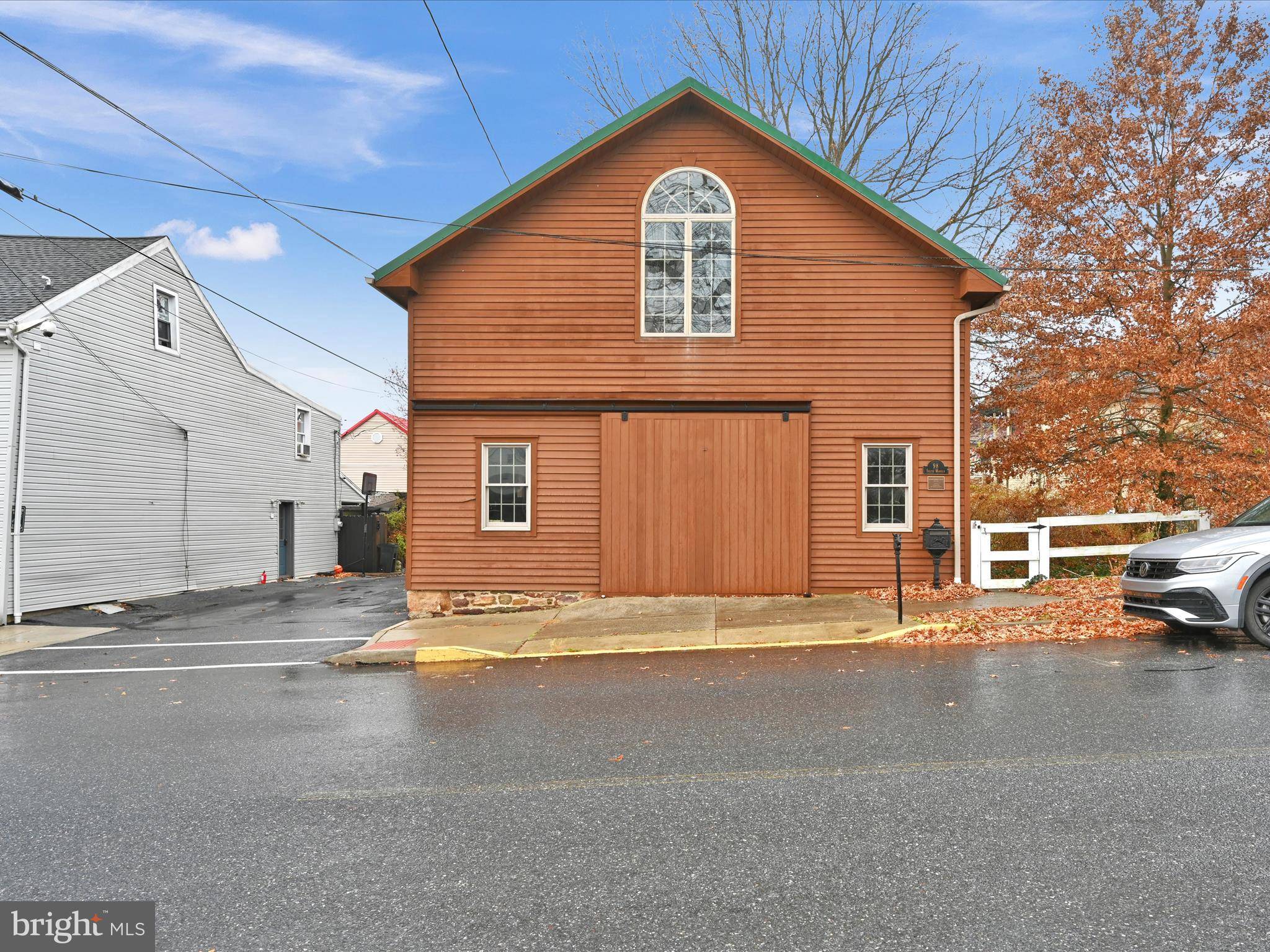 Orwigsburg, PA 17961,98 S WARREN ST