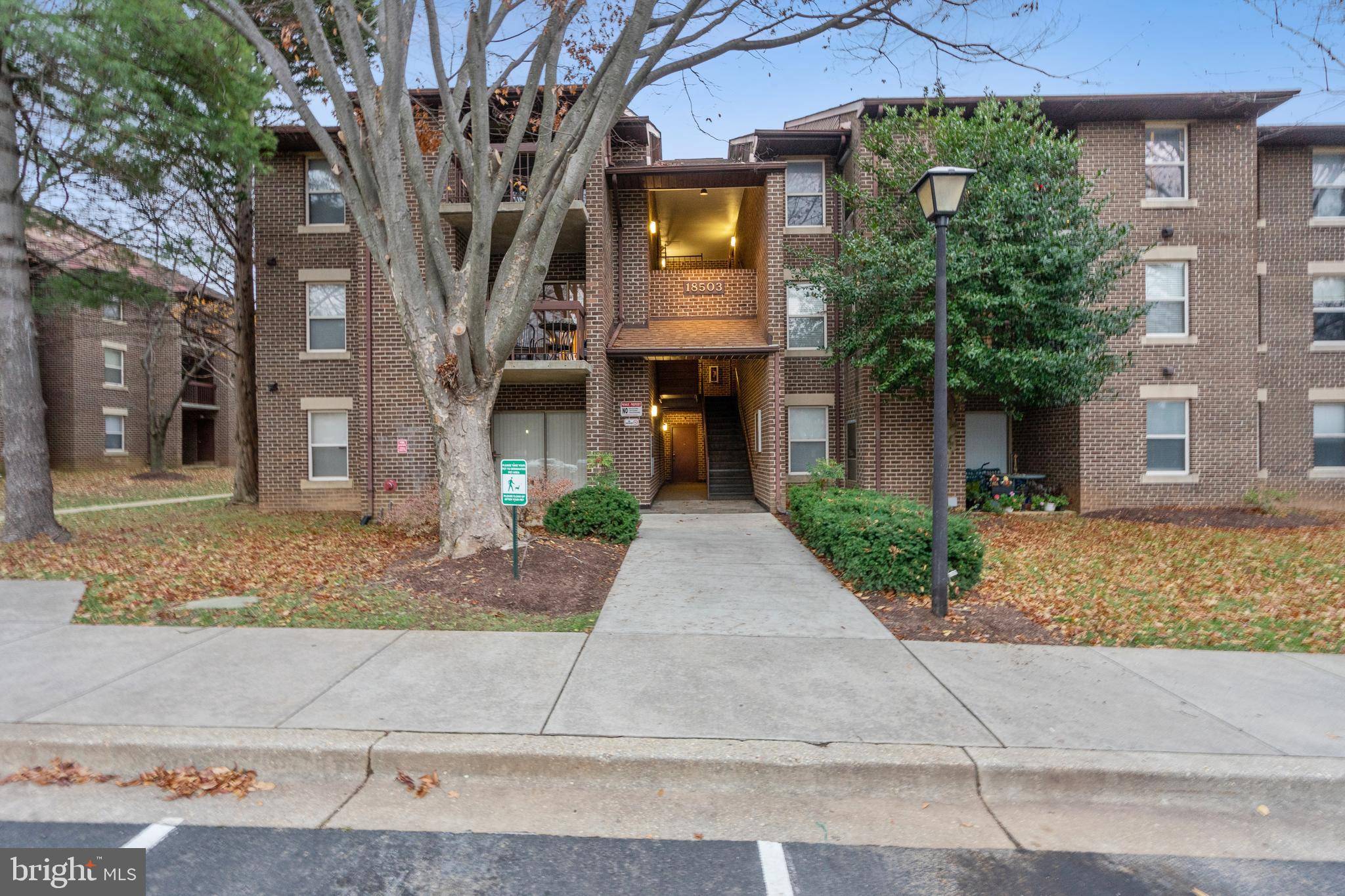 Gaithersburg, MD 20879,18503 SWEET AUTUMN DR #202