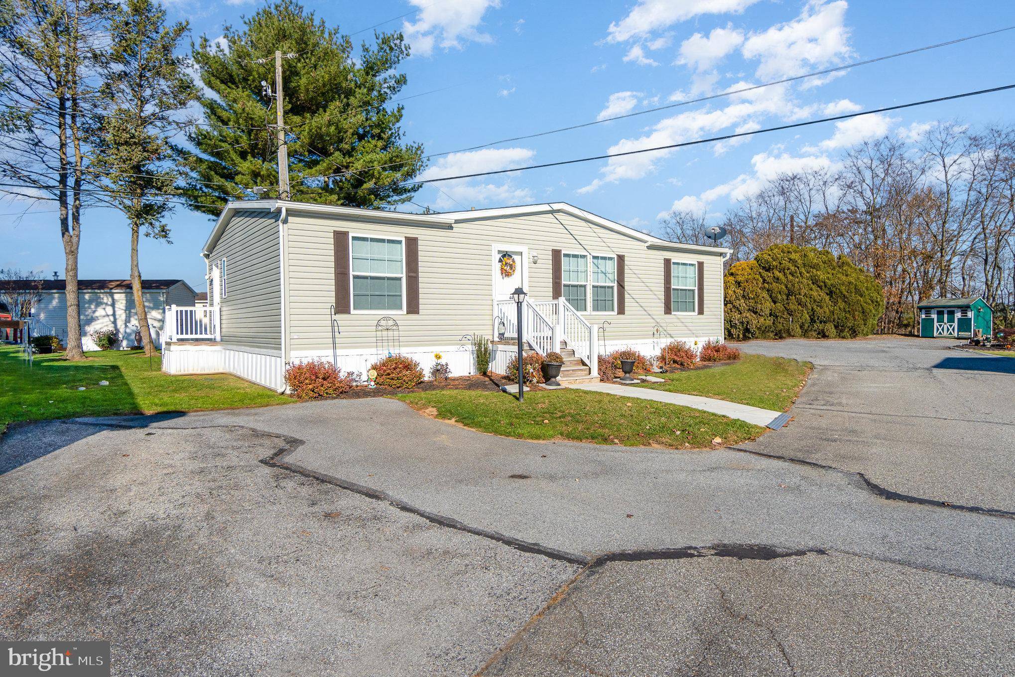 Gordonville, PA 17529,44 JANIS RD