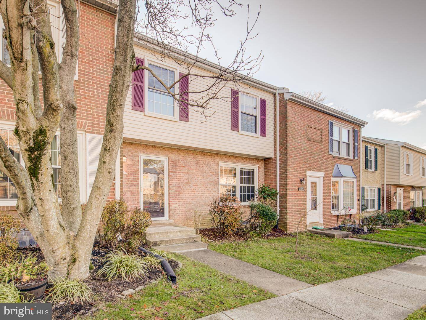 Alexandria, VA 22315,6363 SILVER RIDGE CIR