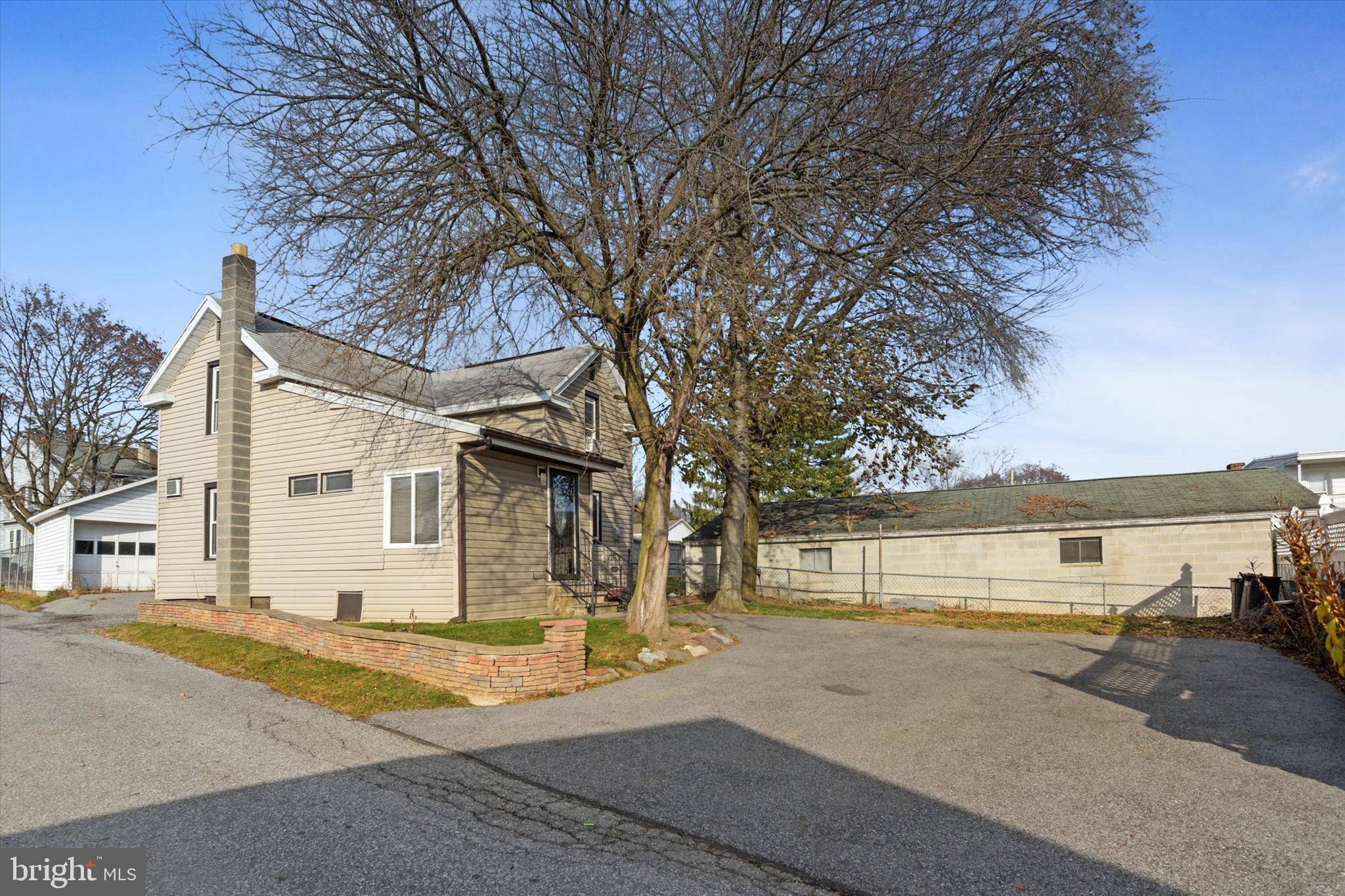 Enola, PA 17025,1 E PRIMROSE LN