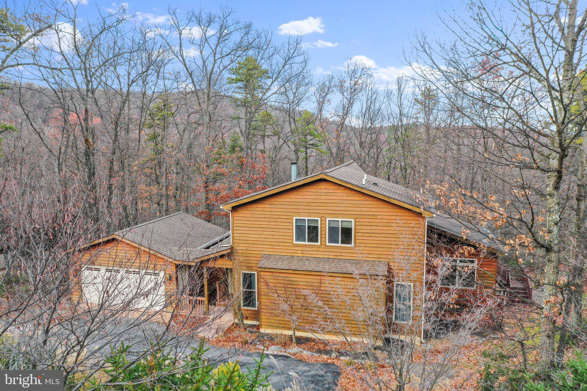 Hedgesville, WV 25427,650 TOBOGGAN HILL TRL