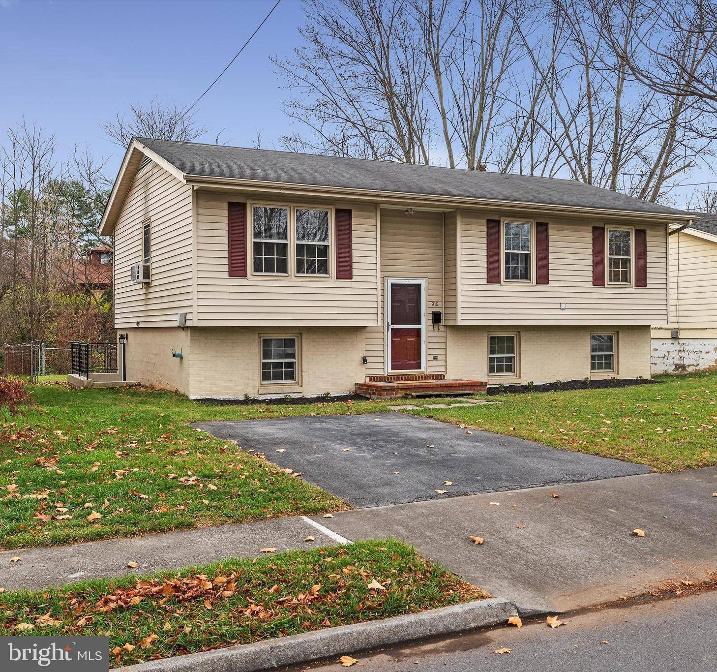 Winchester, VA 22601,912 OPEQUON AVE