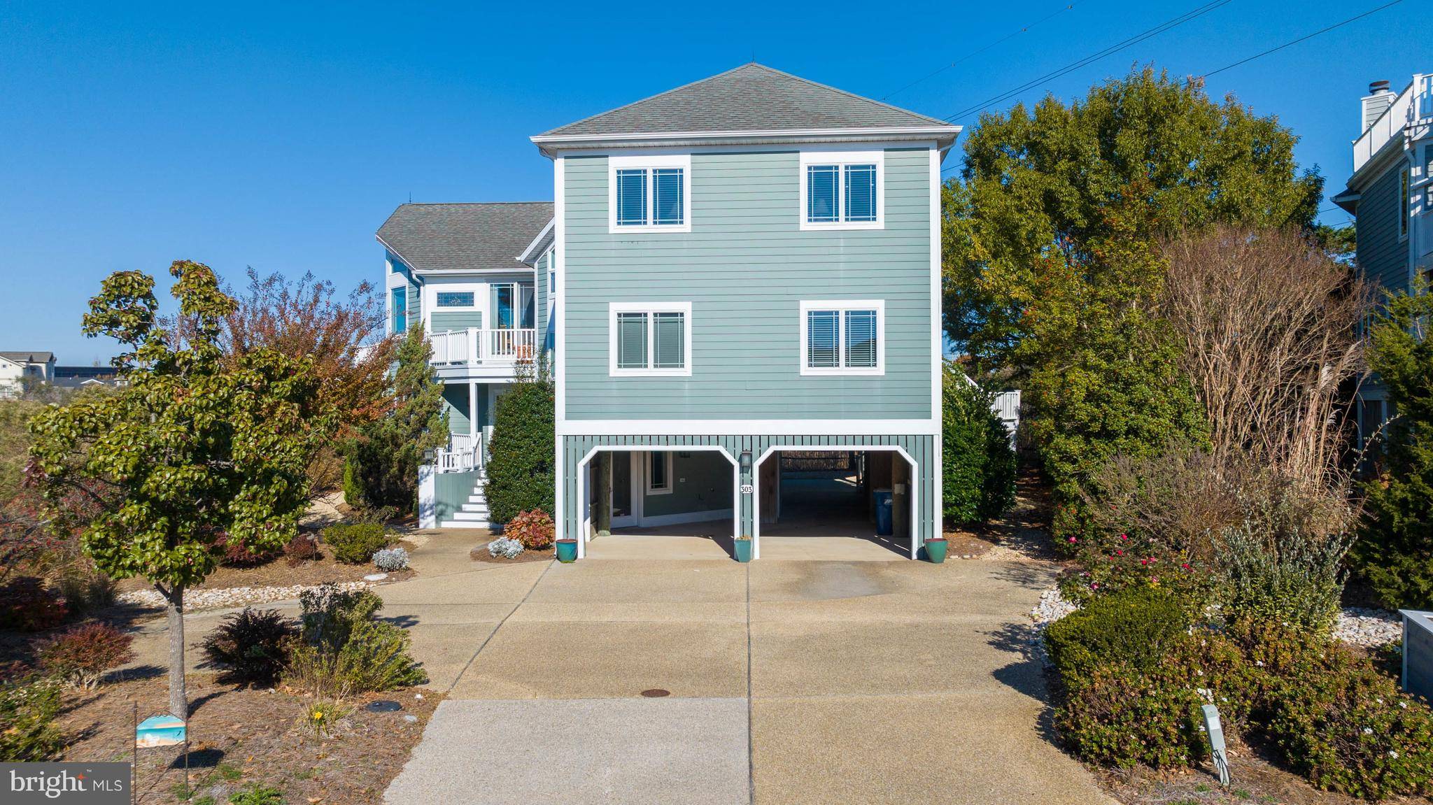 Bethany Beach, DE 19930,303 LE POINTE DR