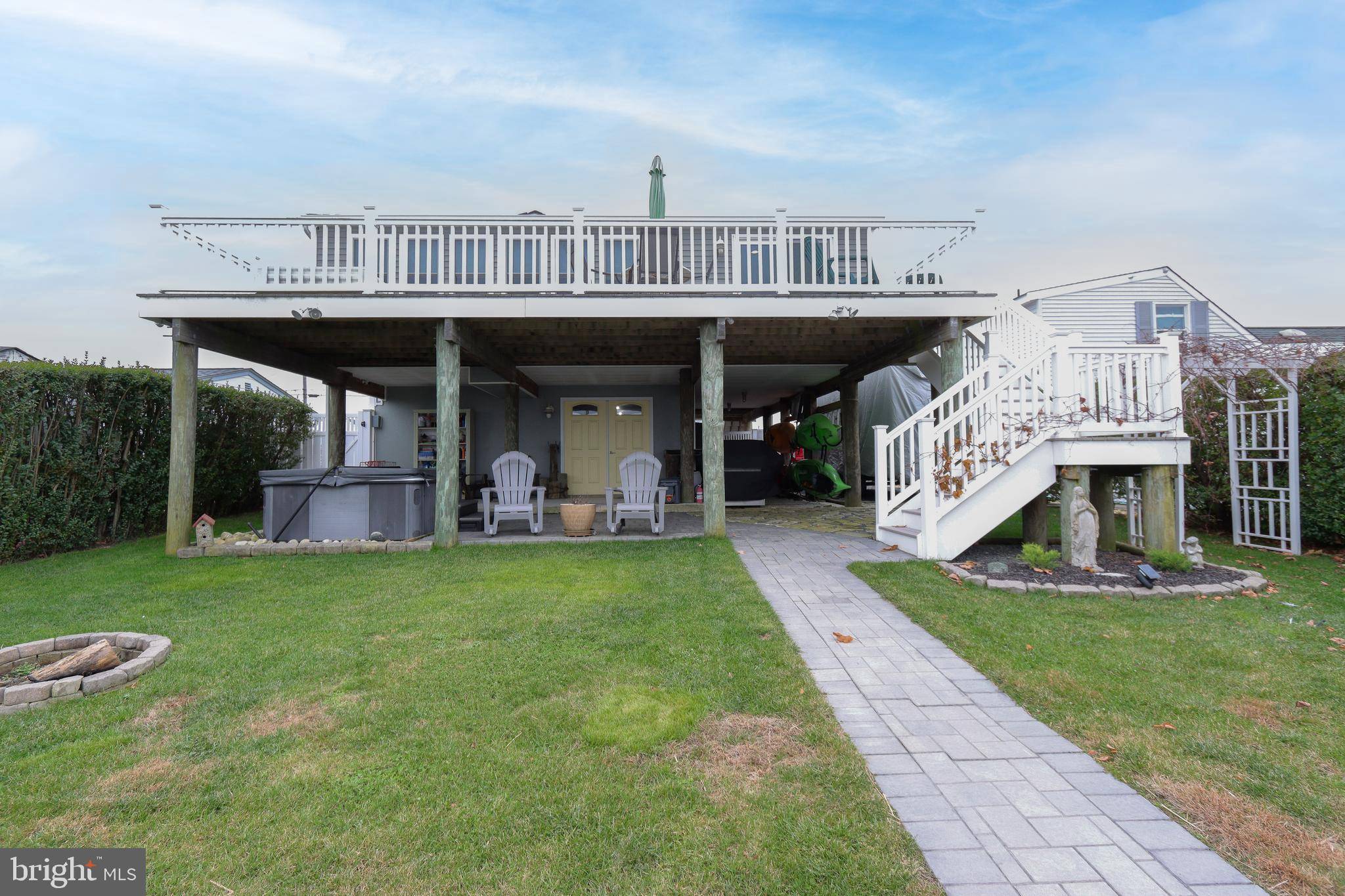 Tuckerton, NJ 08087,22 LAKE SINGLETON CT