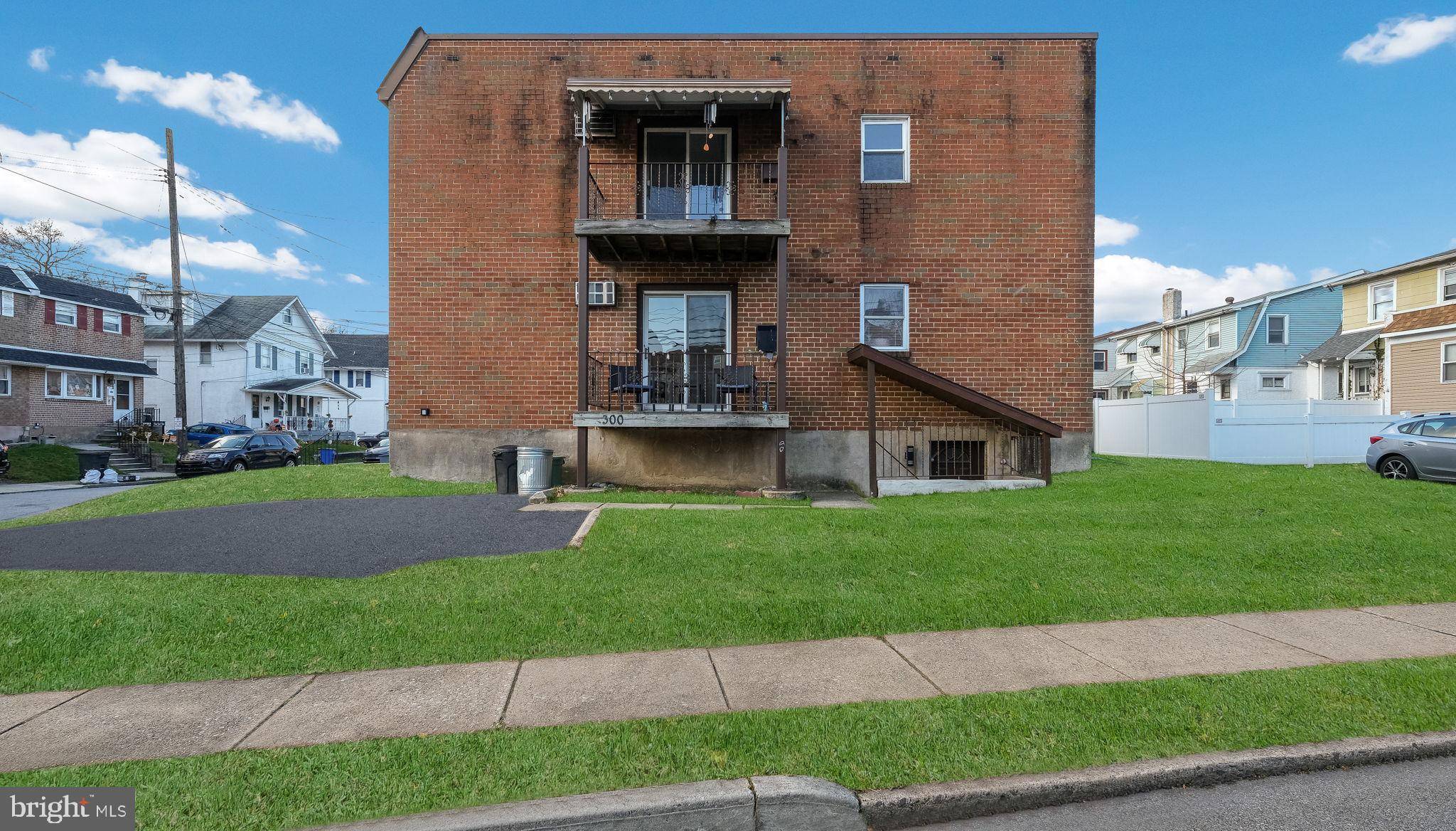 Glenolden, PA 19036,300 W ASHLAND AVE