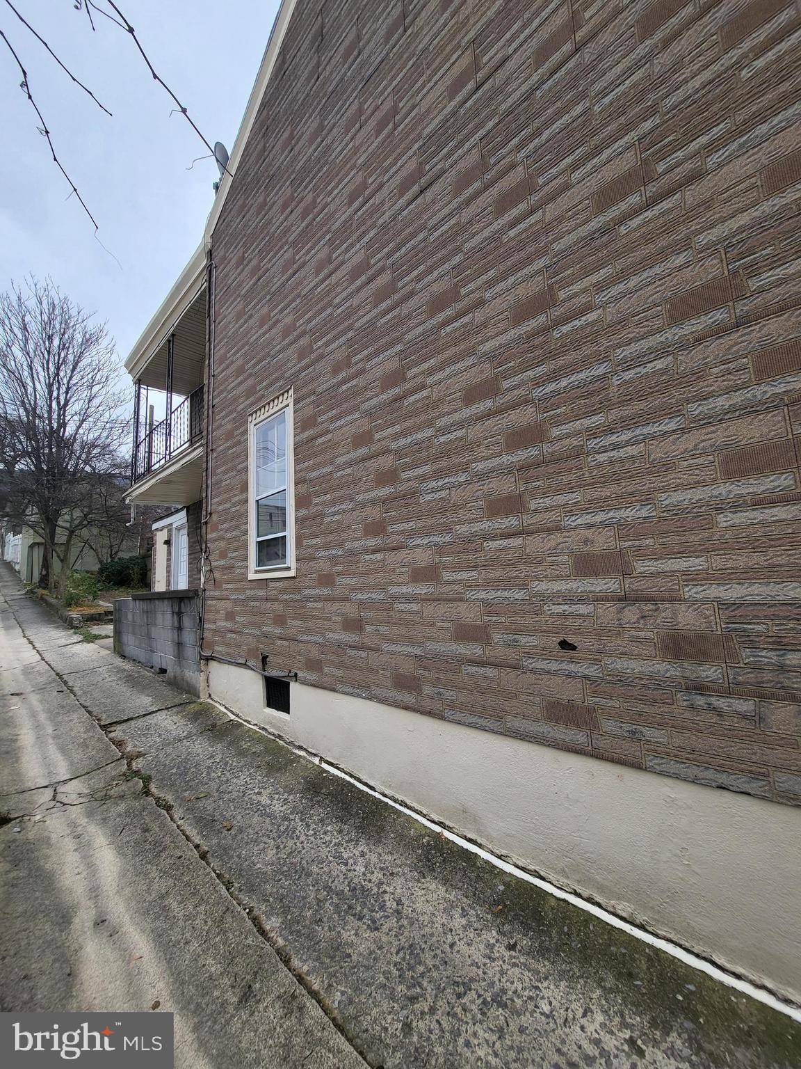 Reading, PA 19604,939 LOCUST ST