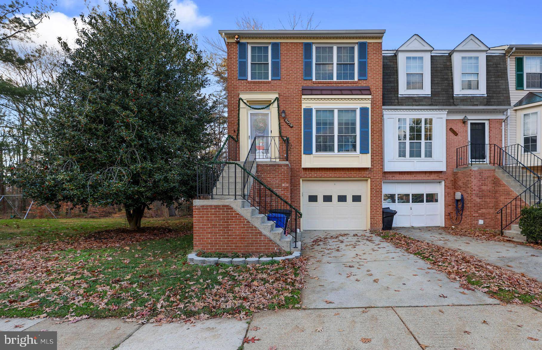 Lorton, VA 22079,8629 ROCKY GAP CT