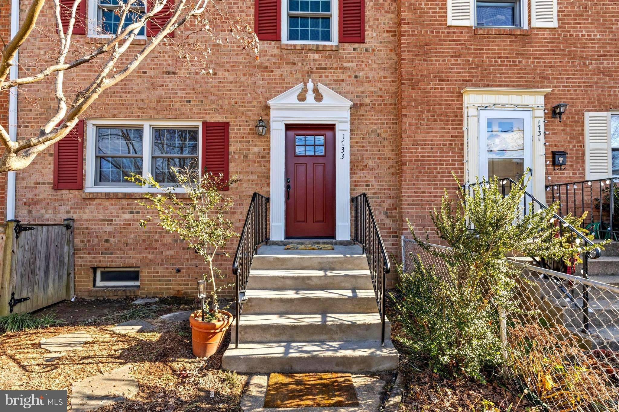 Alexandria, VA 22301,1733 PRICE ST