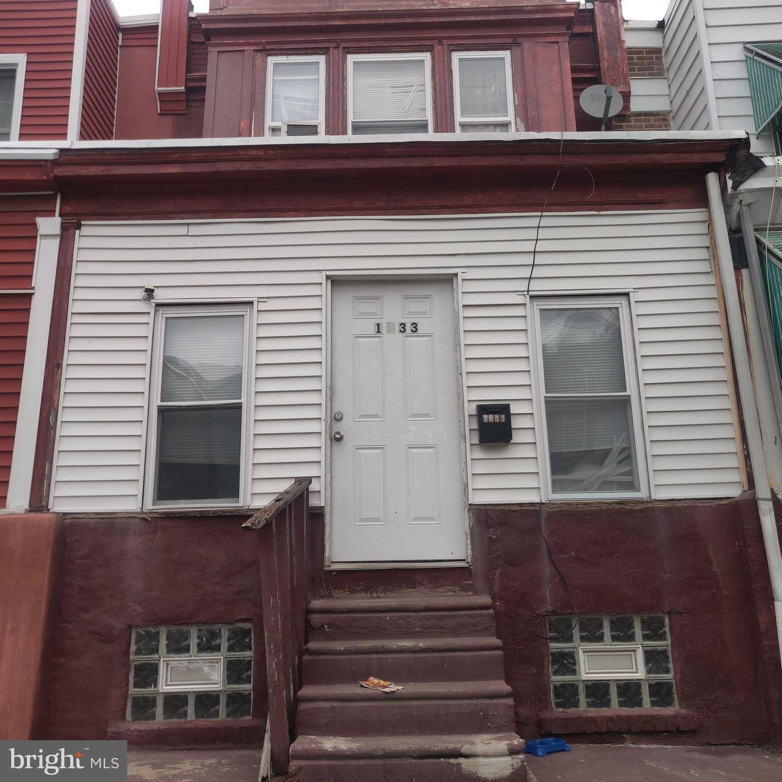 Philadelphia, PA 19143,1533 S ALLISON ST