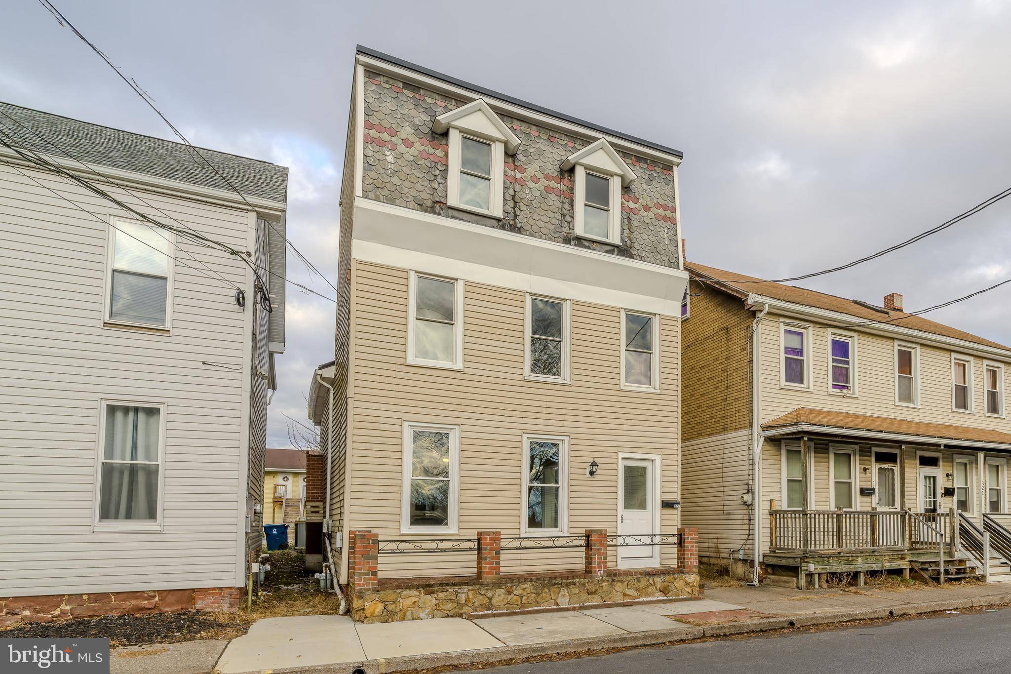 Middletown, PA 17057,327 ANN ST