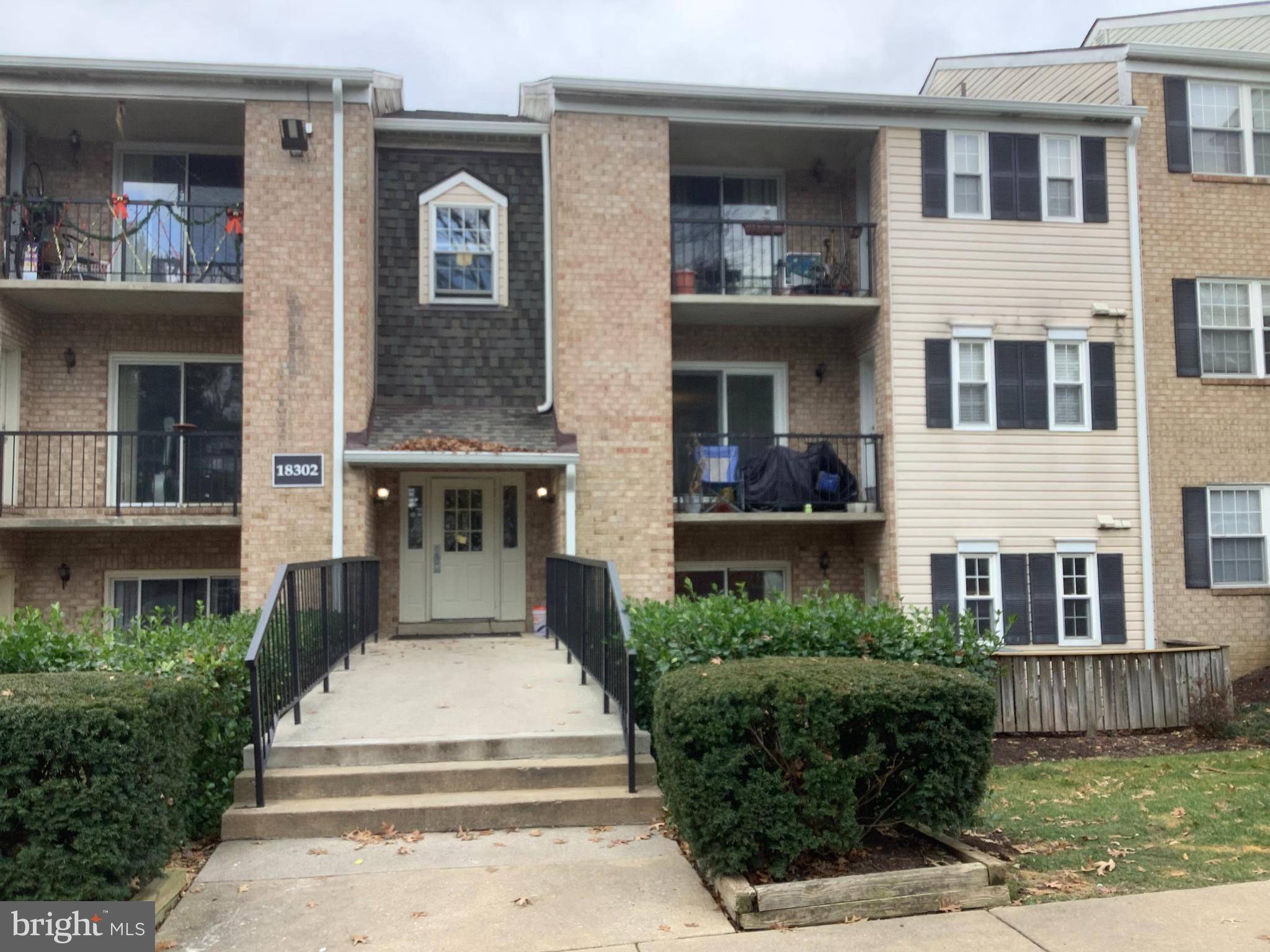 Gaithersburg, MD 20879,18302 STREAMSIDE DR #104