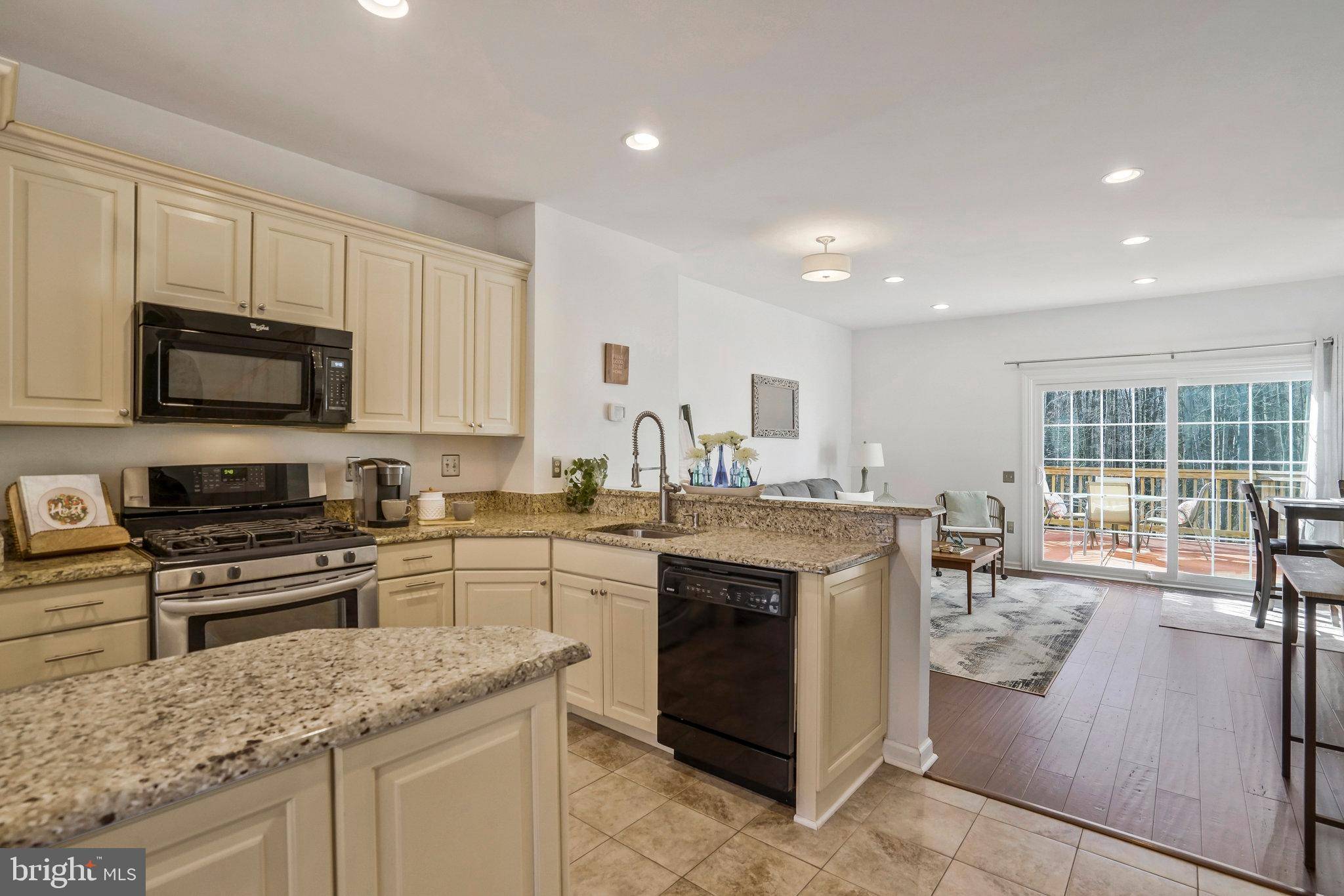 Alexandria, VA 22306,7236 STOVER CT