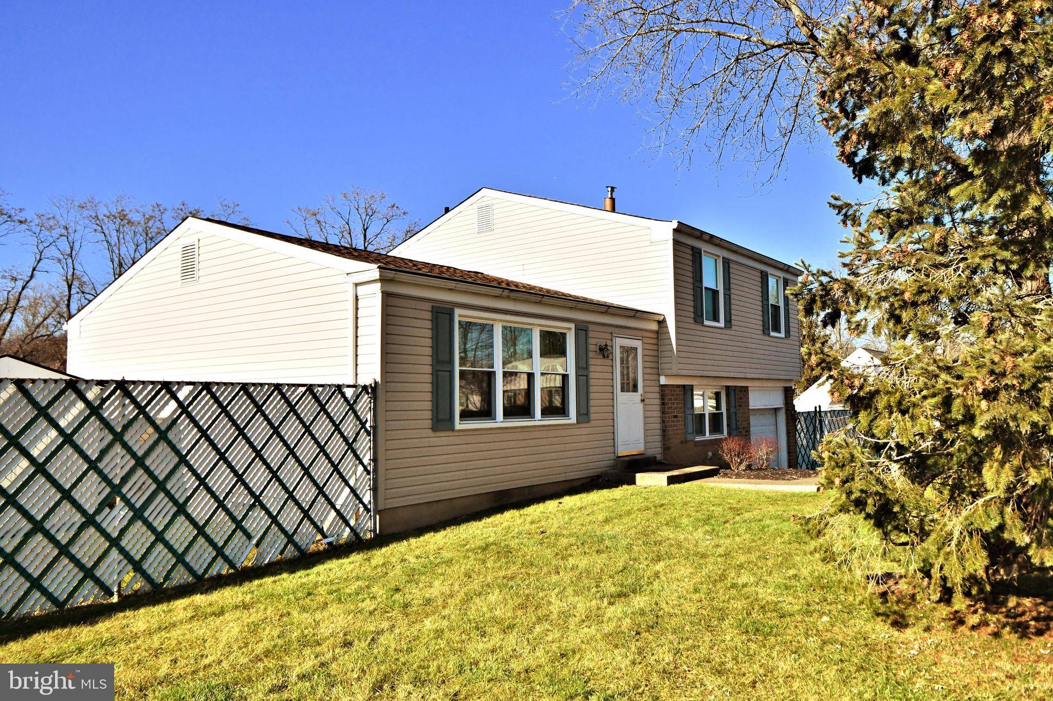 Bensalem, PA 19020,1427 CAMBRIDGE PL