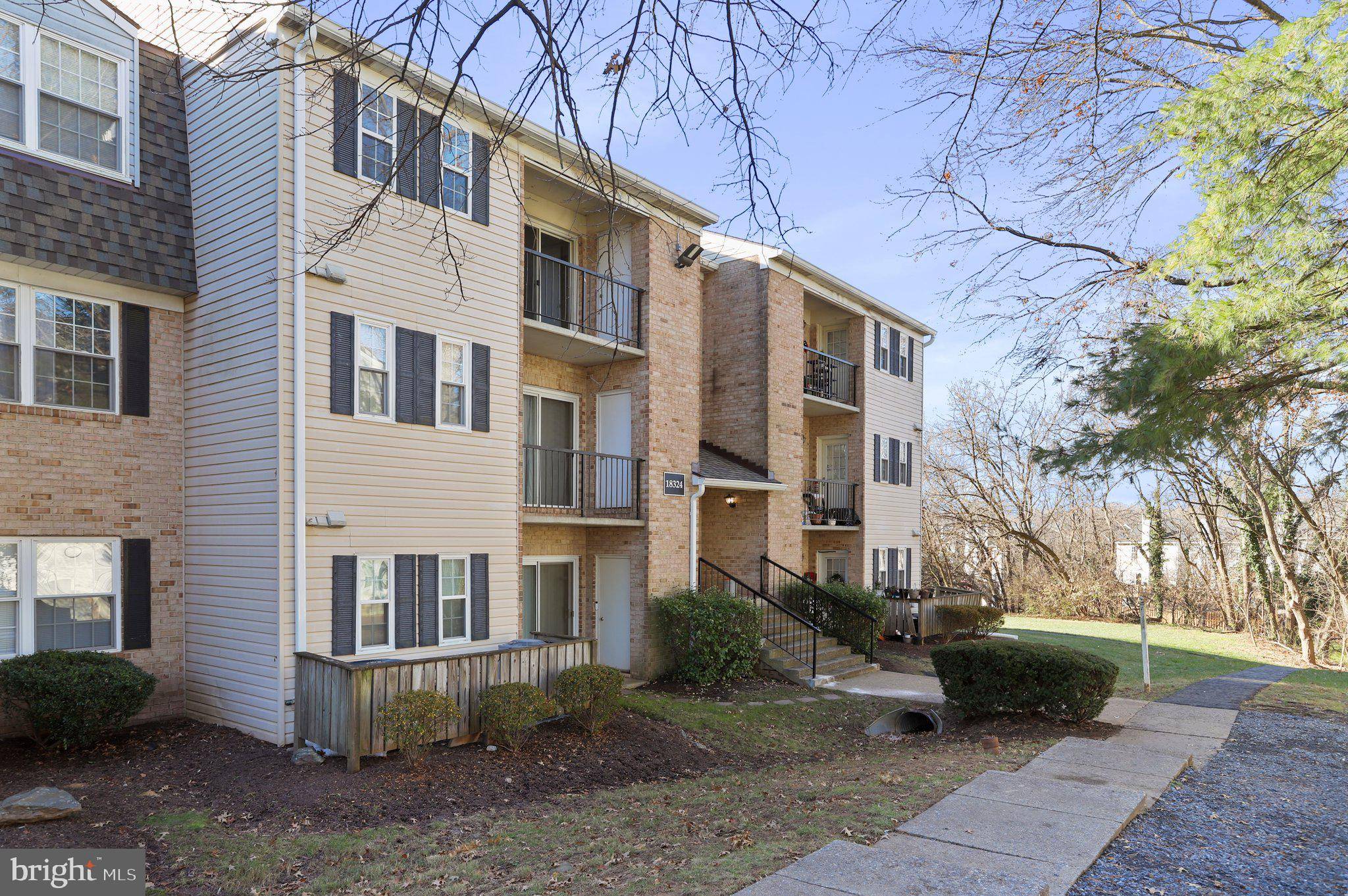 Gaithersburg, MD 20879,18324 STREAMSIDE DR #301