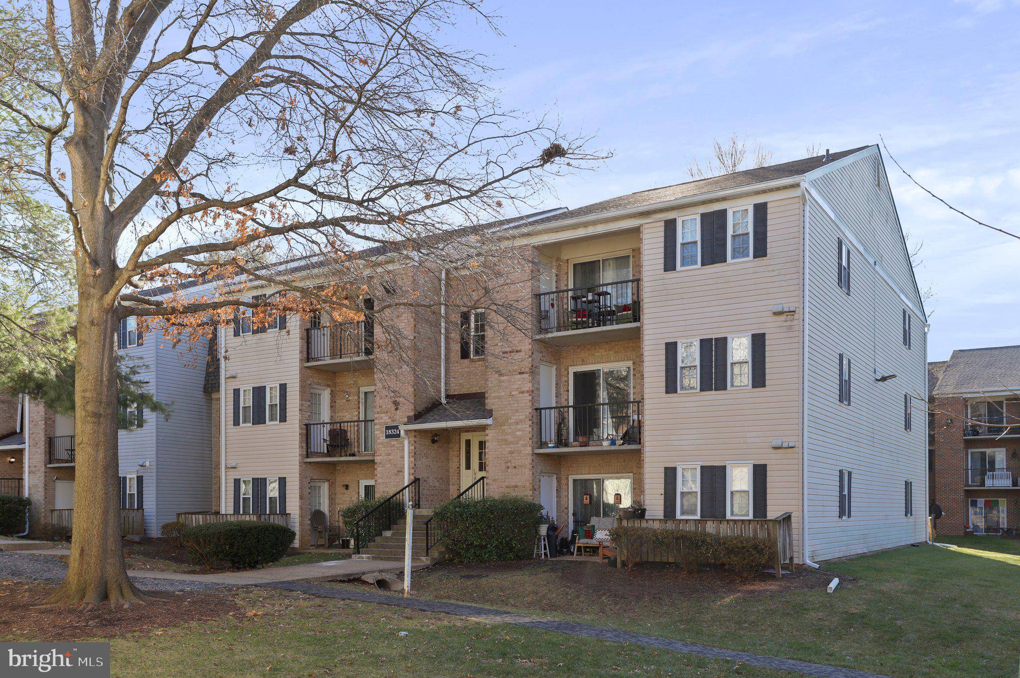 Gaithersburg, MD 20879,18324 STREAMSIDE DR #301