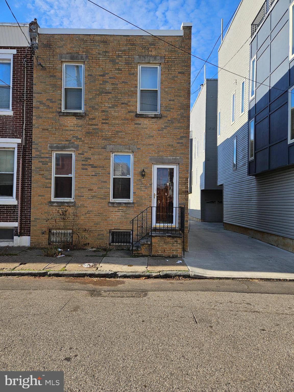 Philadelphia, PA 19125,2622 E ALBERT ST