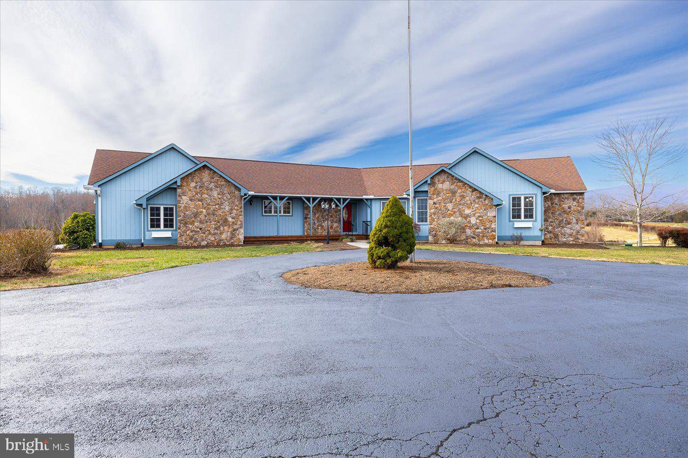 Stanardsville, VA 22973,343 MIDDLE RIVER RD