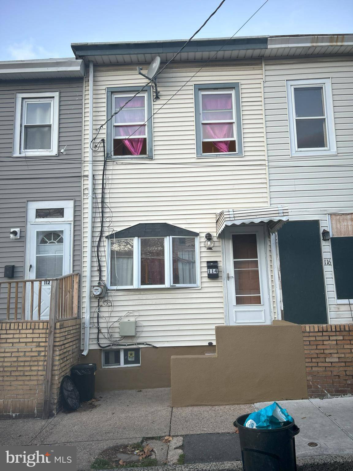 Trenton, NJ 08611,114 HOME AVE