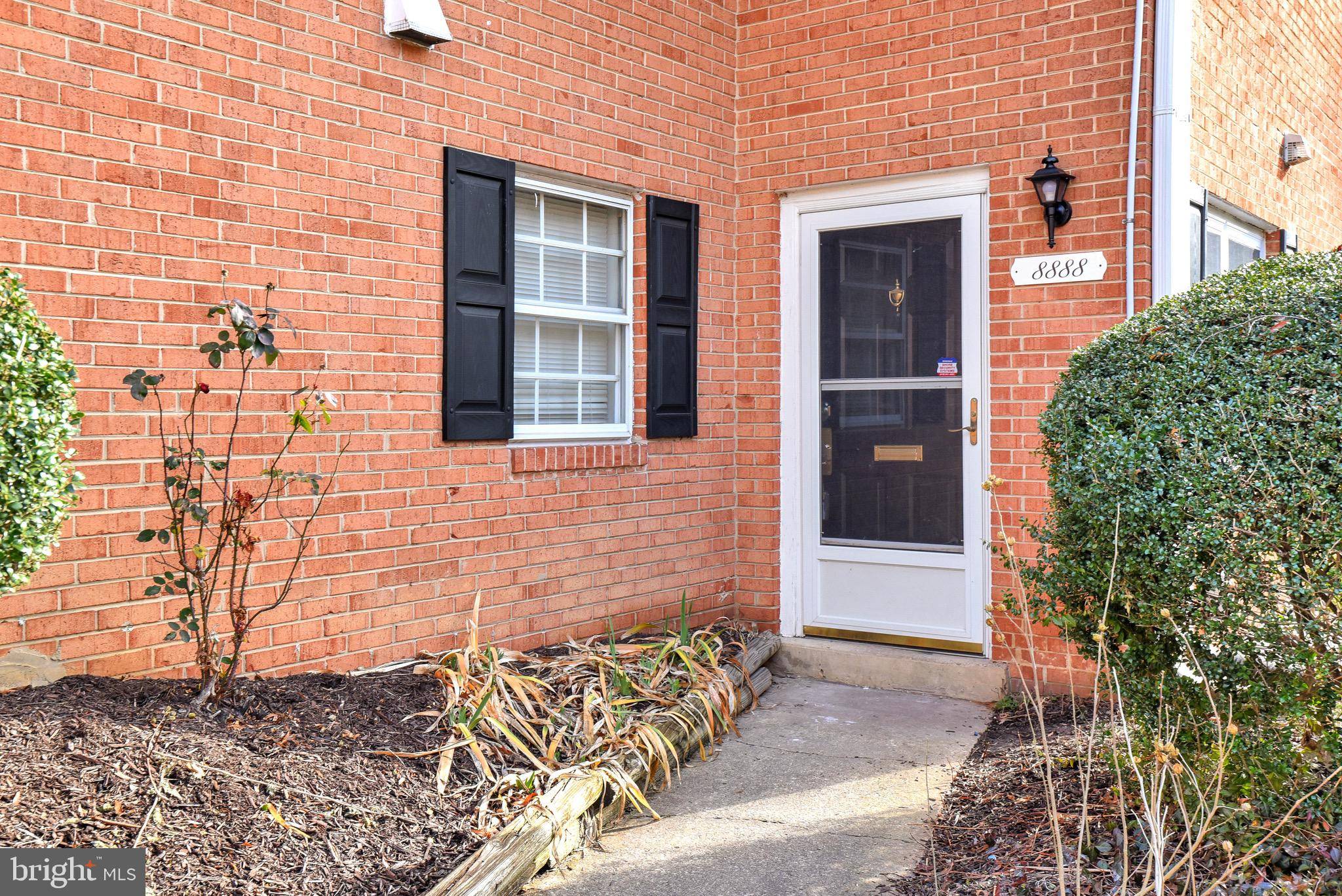 Alexandria, VA 22309,8888 WALUTES CIR #E