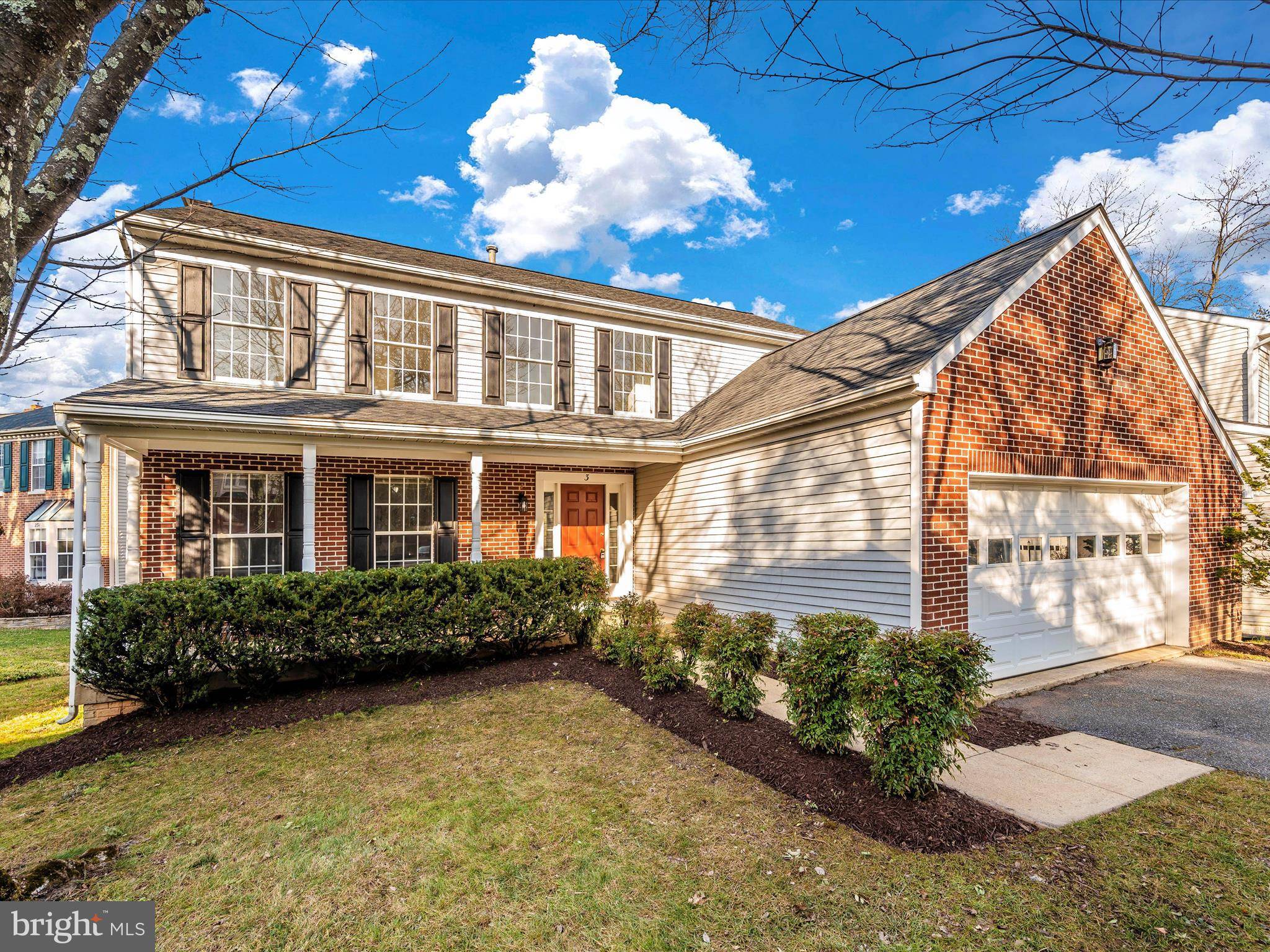 Gaithersburg, MD 20877,3 WISELY SQUARE CT