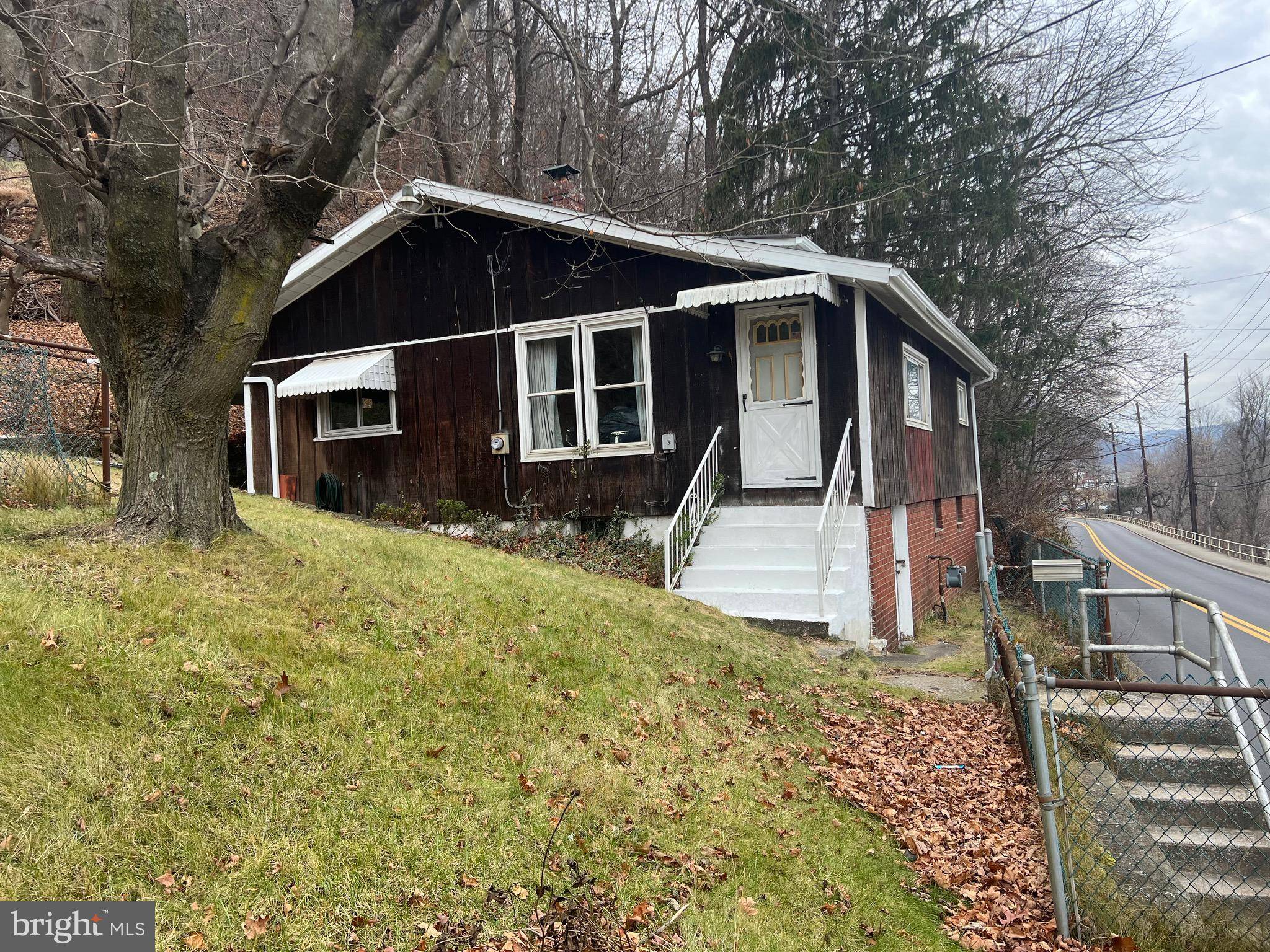 Keyser, WV 26726,460 ARMSTRONG ST