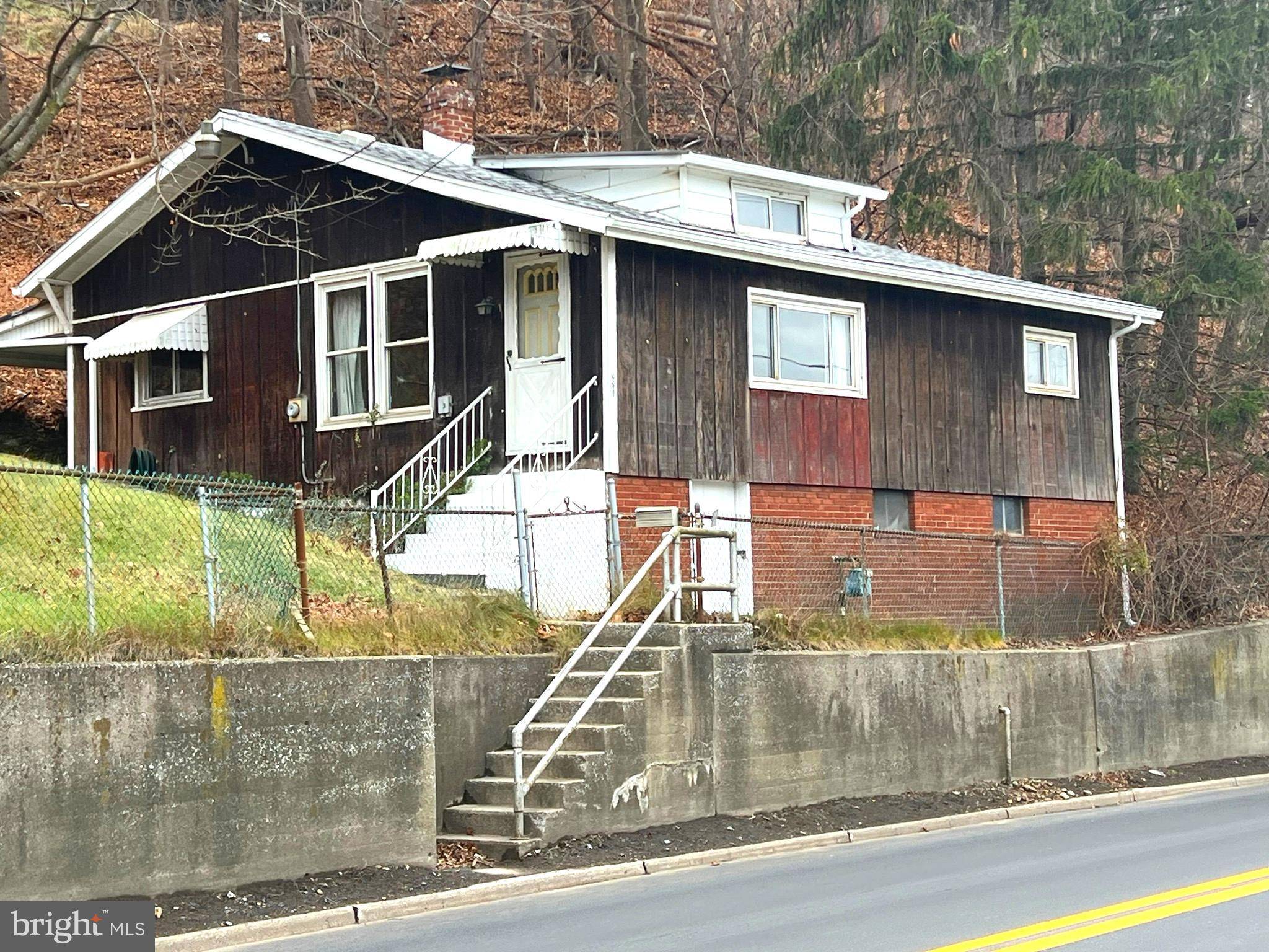 Keyser, WV 26726,460 ARMSTRONG ST